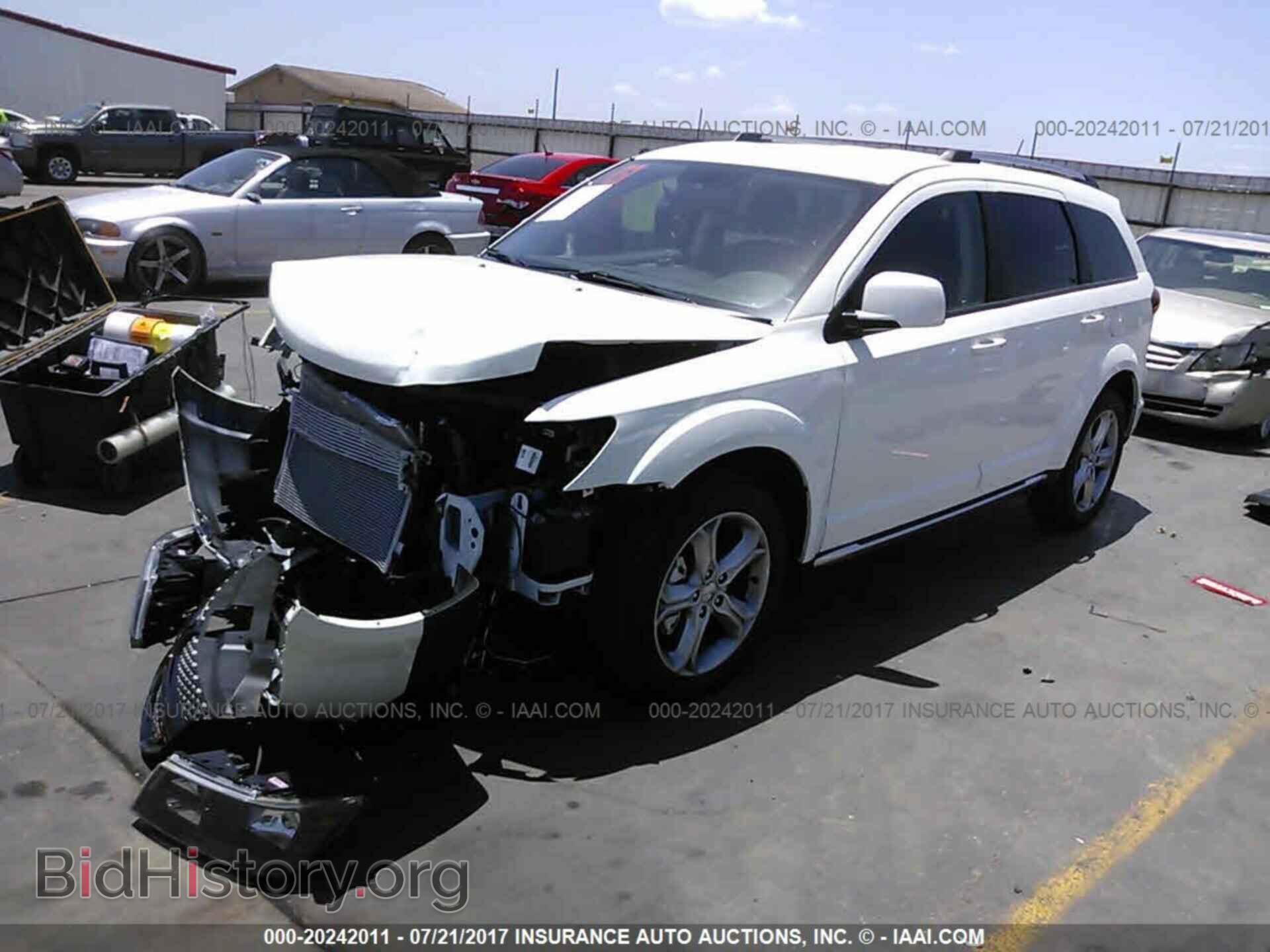 2017 Dodge Journey - VIN: 3C4PDCGG4HT538982 - Фото 2