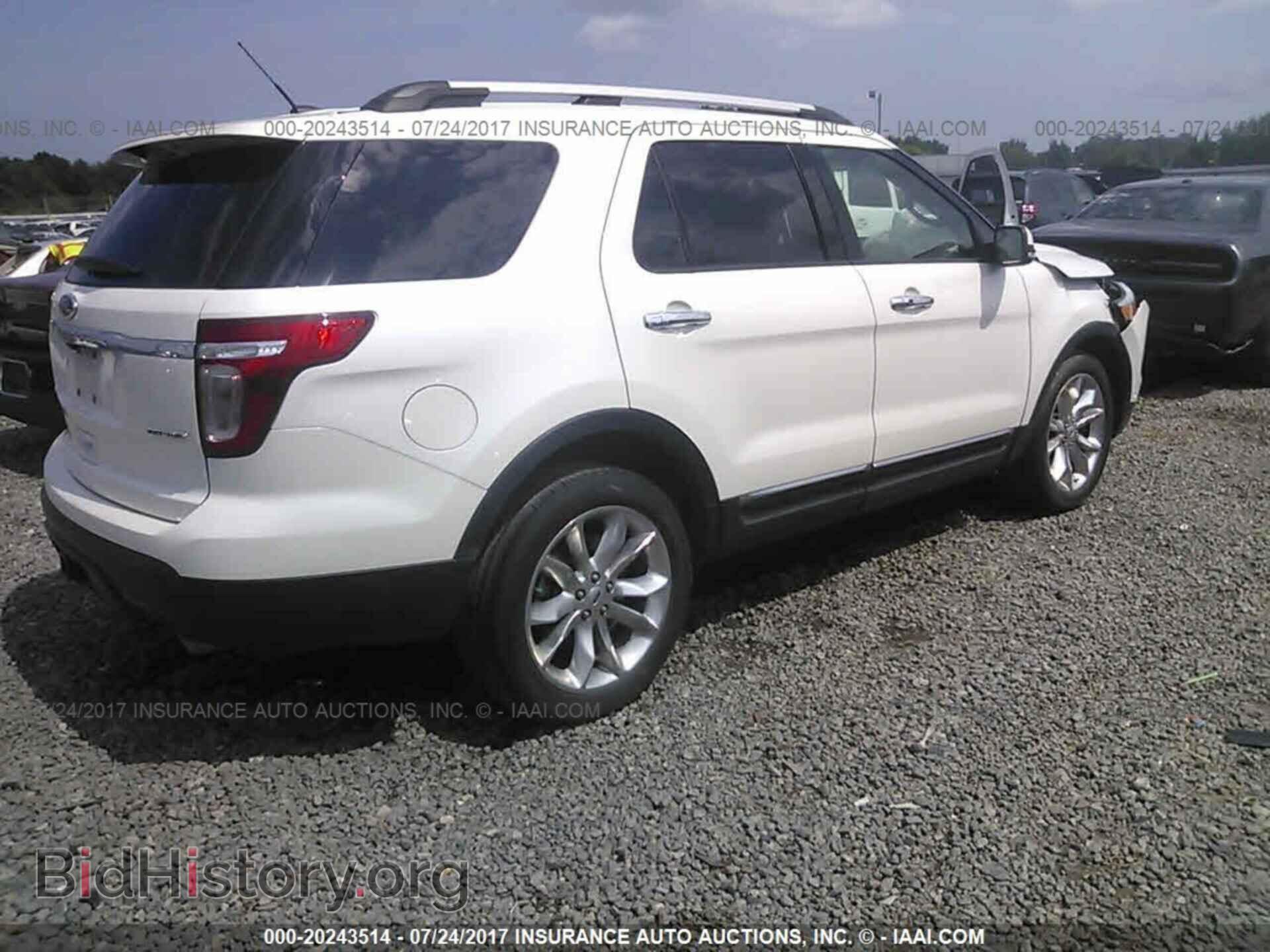 2014 Ford Explorer - VIN: 1FM5K7F81EGB49209 - Photo 4