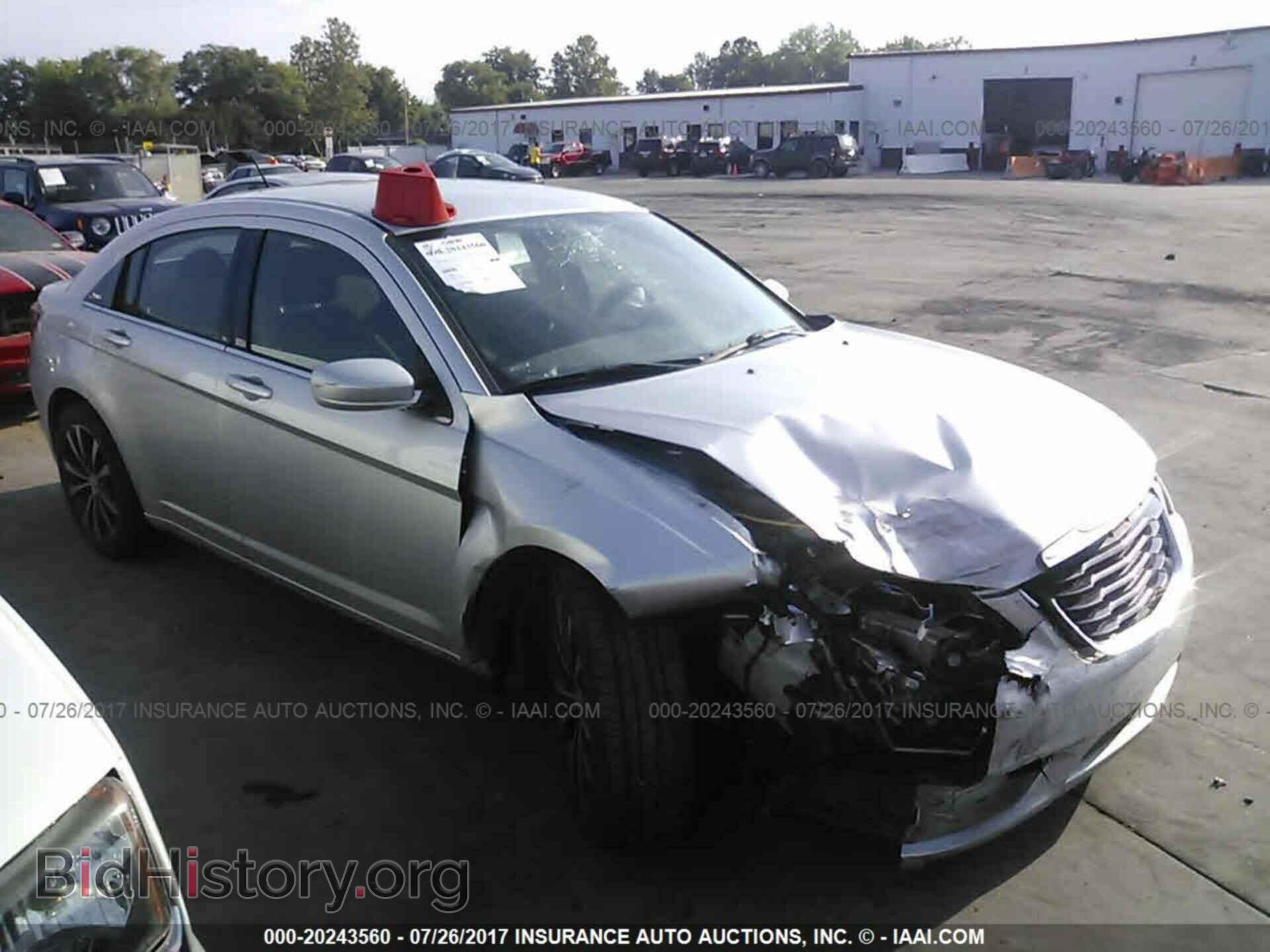 Фотография 1C3CCBBG7CN263740 - Chrysler 200 2012