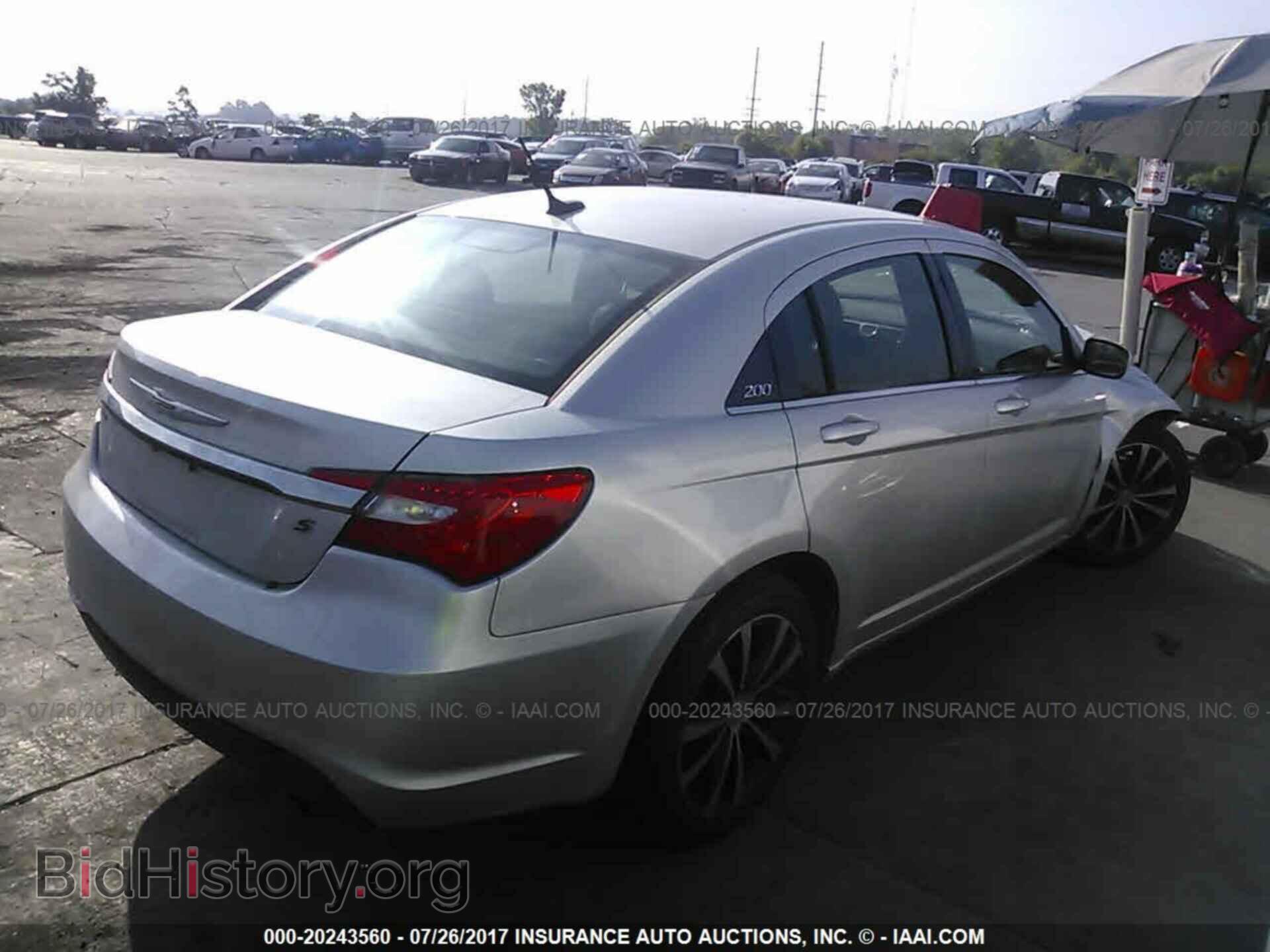2012 Chrysler 200 - VIN: 1C3CCBBG7CN263740 - Фото 4