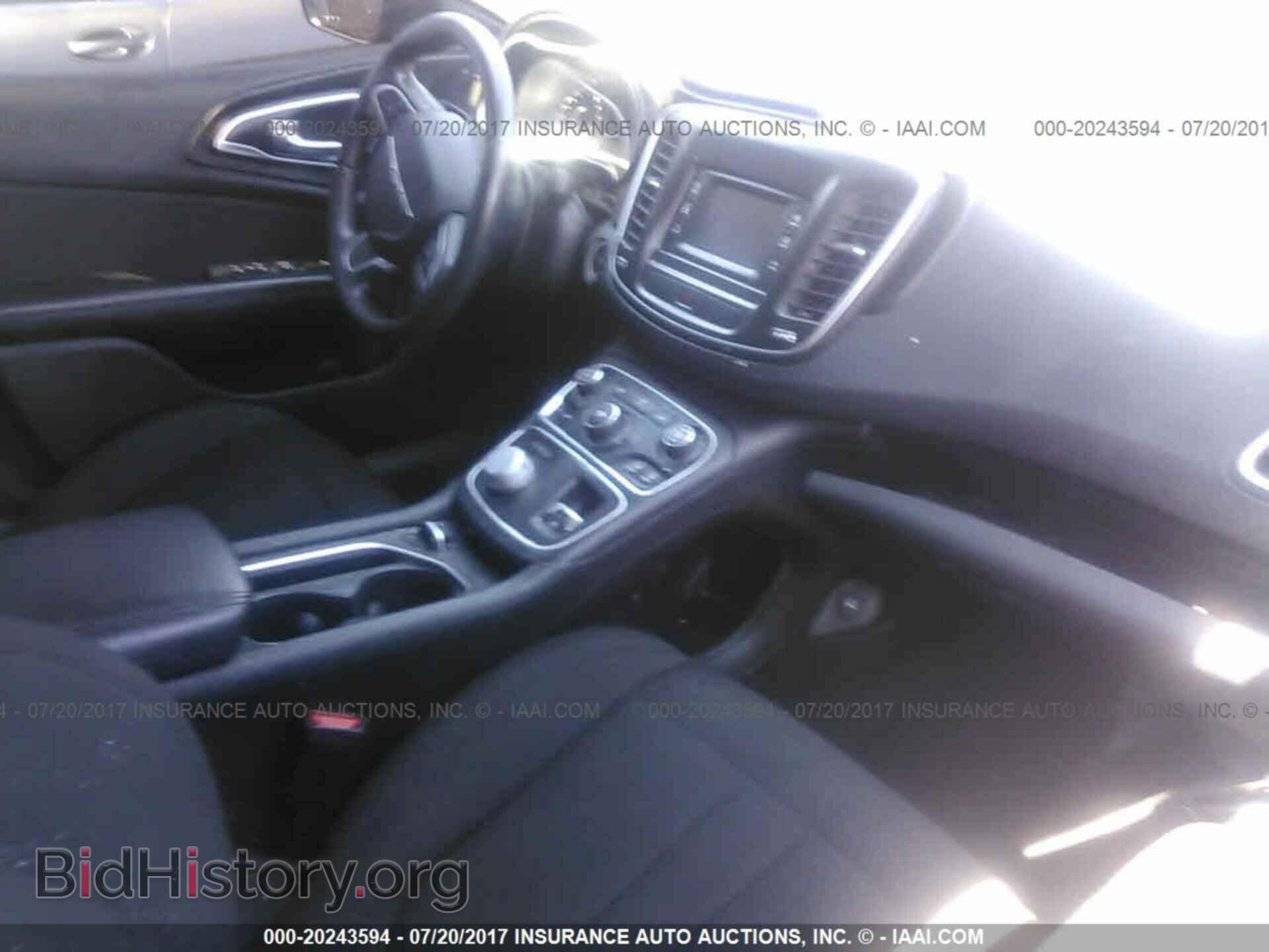 2015 Chrysler 200 - VIN: 1C3CCCAB8FN676072 - Photo 5
