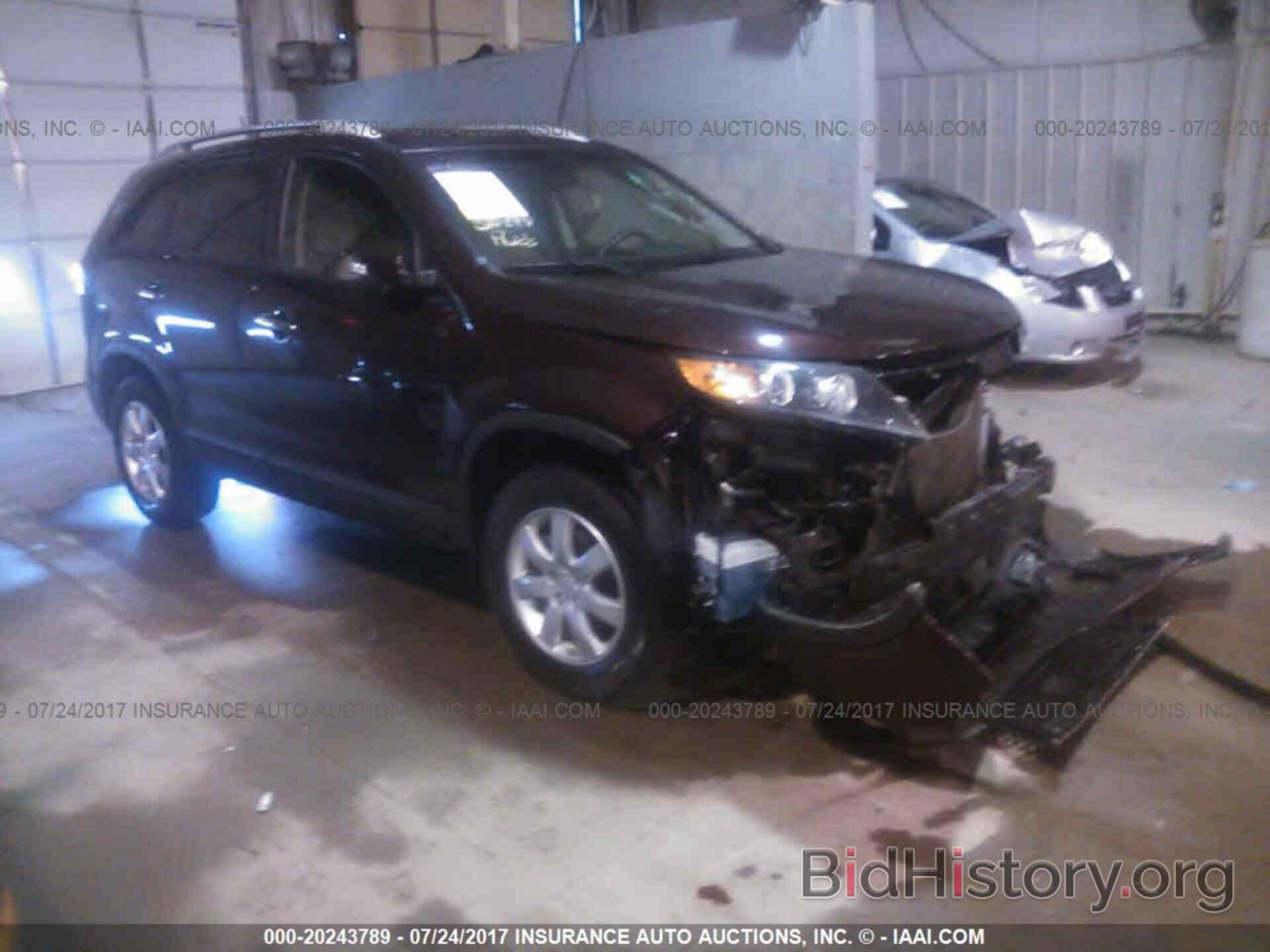 Photo 5XYKT3A18BG103995 - Kia Sorento 2011