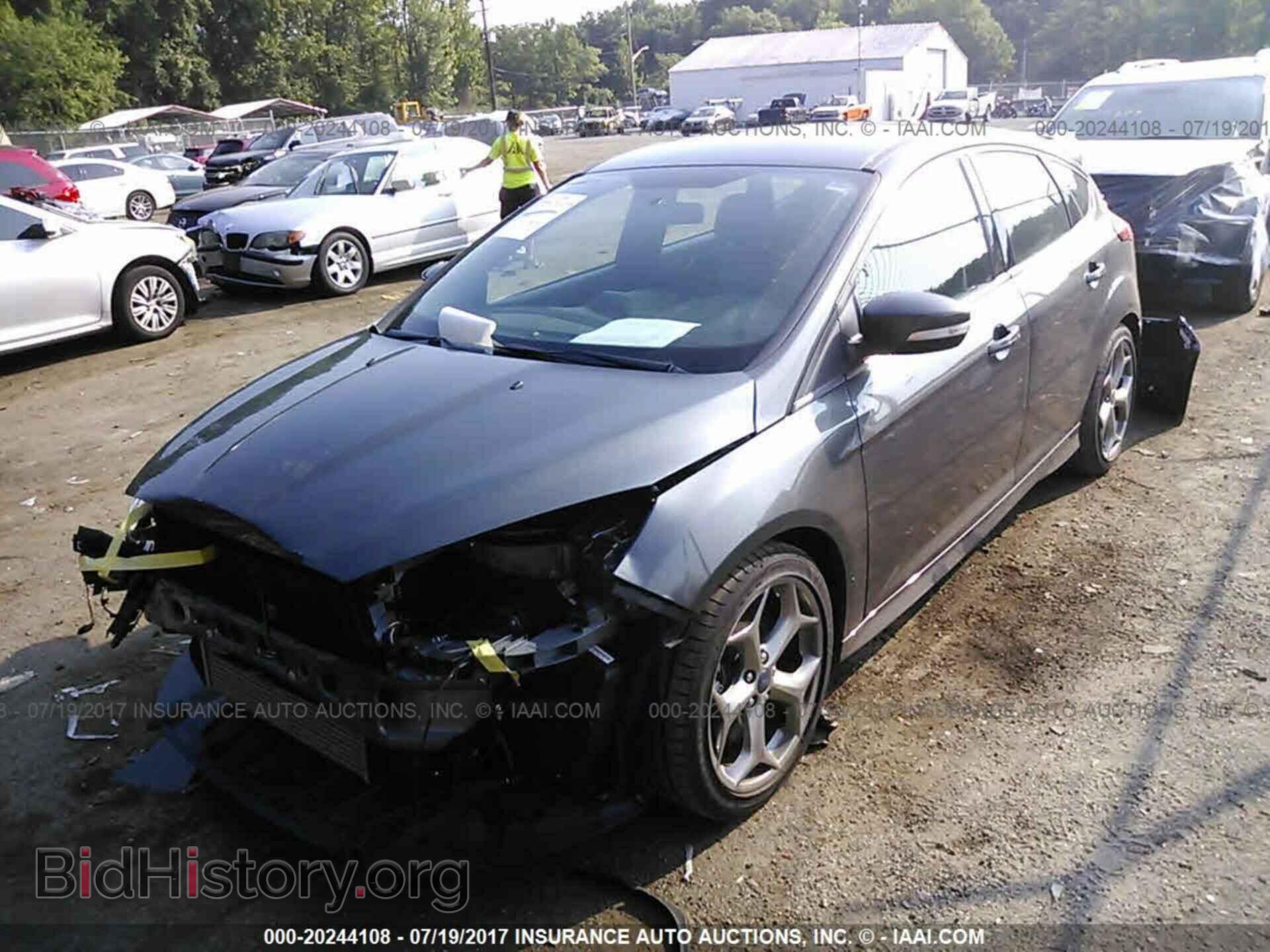 2017 Ford Focus - VIN: 1FADP3L97HL202648 - Photo 2