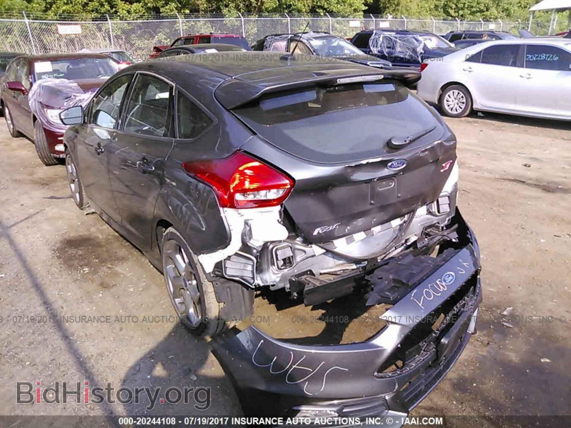 2017 Ford Focus - VIN: 1FADP3L97HL202648 - Photo 3