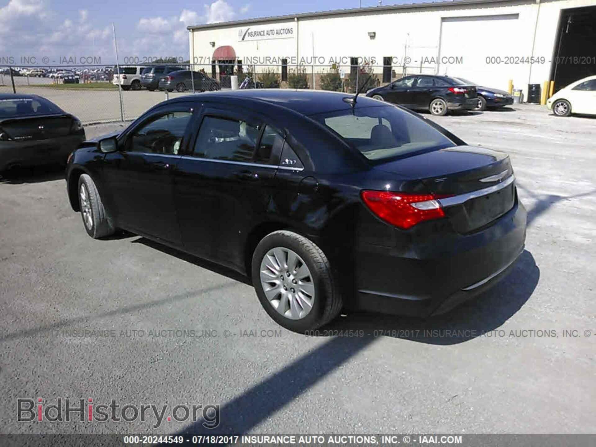 2013 Chrysler 200 - VIN: 1C3CCBABXDN642464 - Photo 3