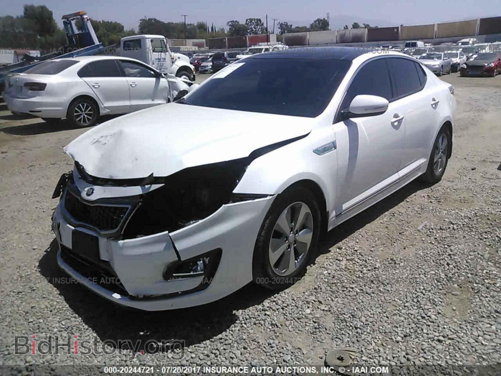 2015 Kia Optima - VIN: KNAGN4AD3F5085224 - Photo 2