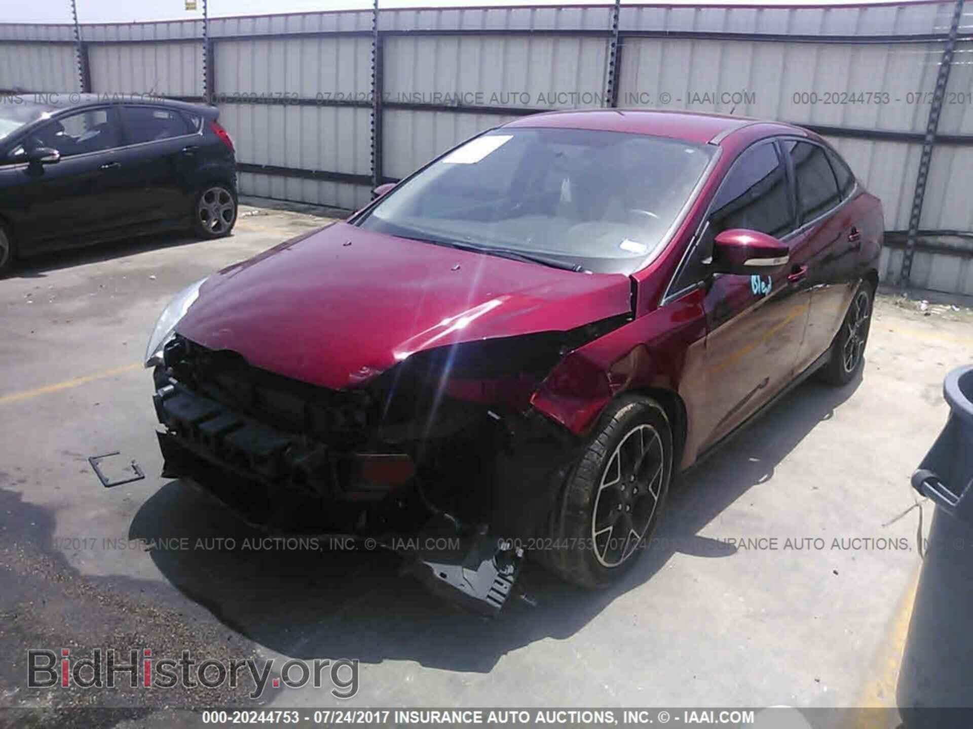 2013 Ford Focus - VIN: 1FADP3F22DL233931 - Фото 2