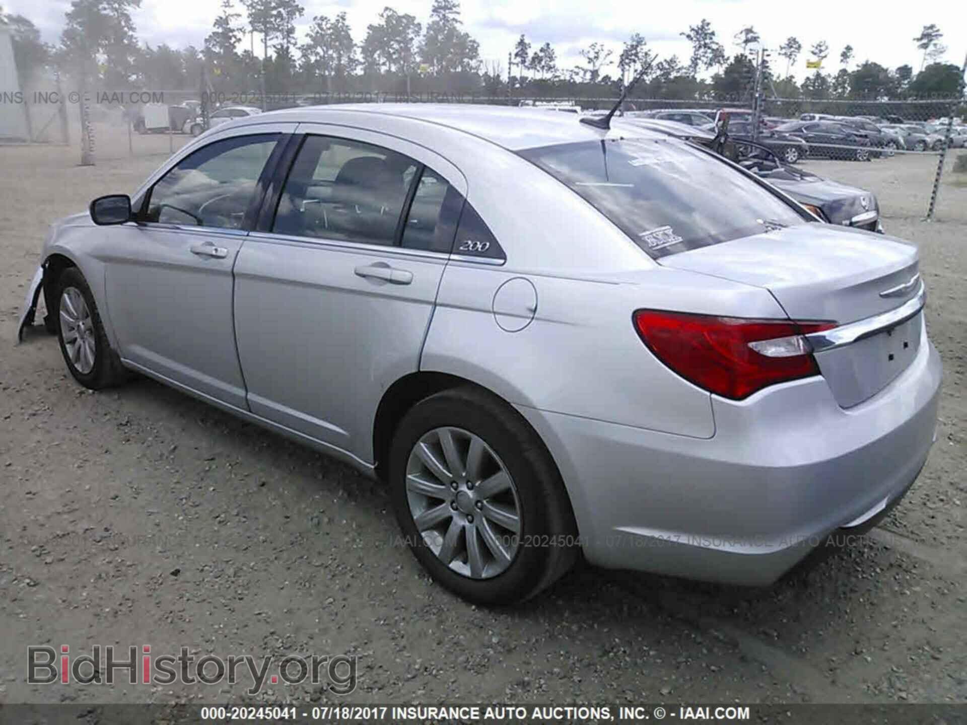 2011 Chrysler 200 - VIN: 1C3BC1FB3BN531542 - Photo 3
