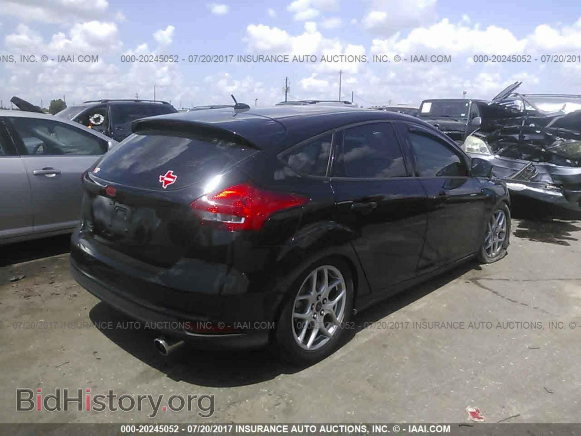 2015 Ford Focus - VIN: 1FADP3K2XFL264787 - Photo 4