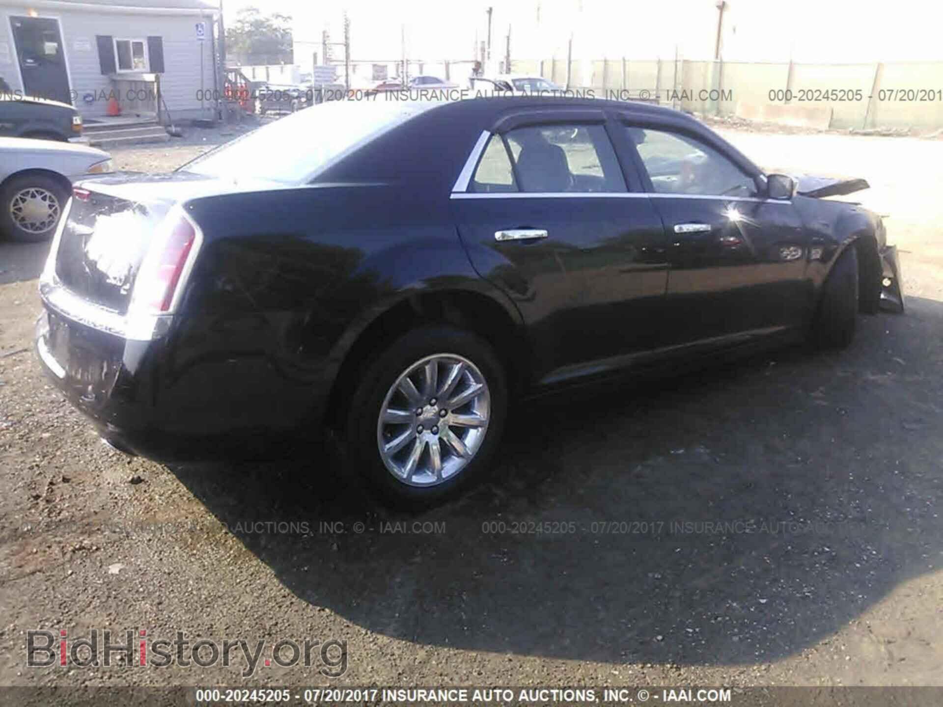 2012 Chrysler 300c - VIN: 2C3CCAET5CH147206 - Photo 4