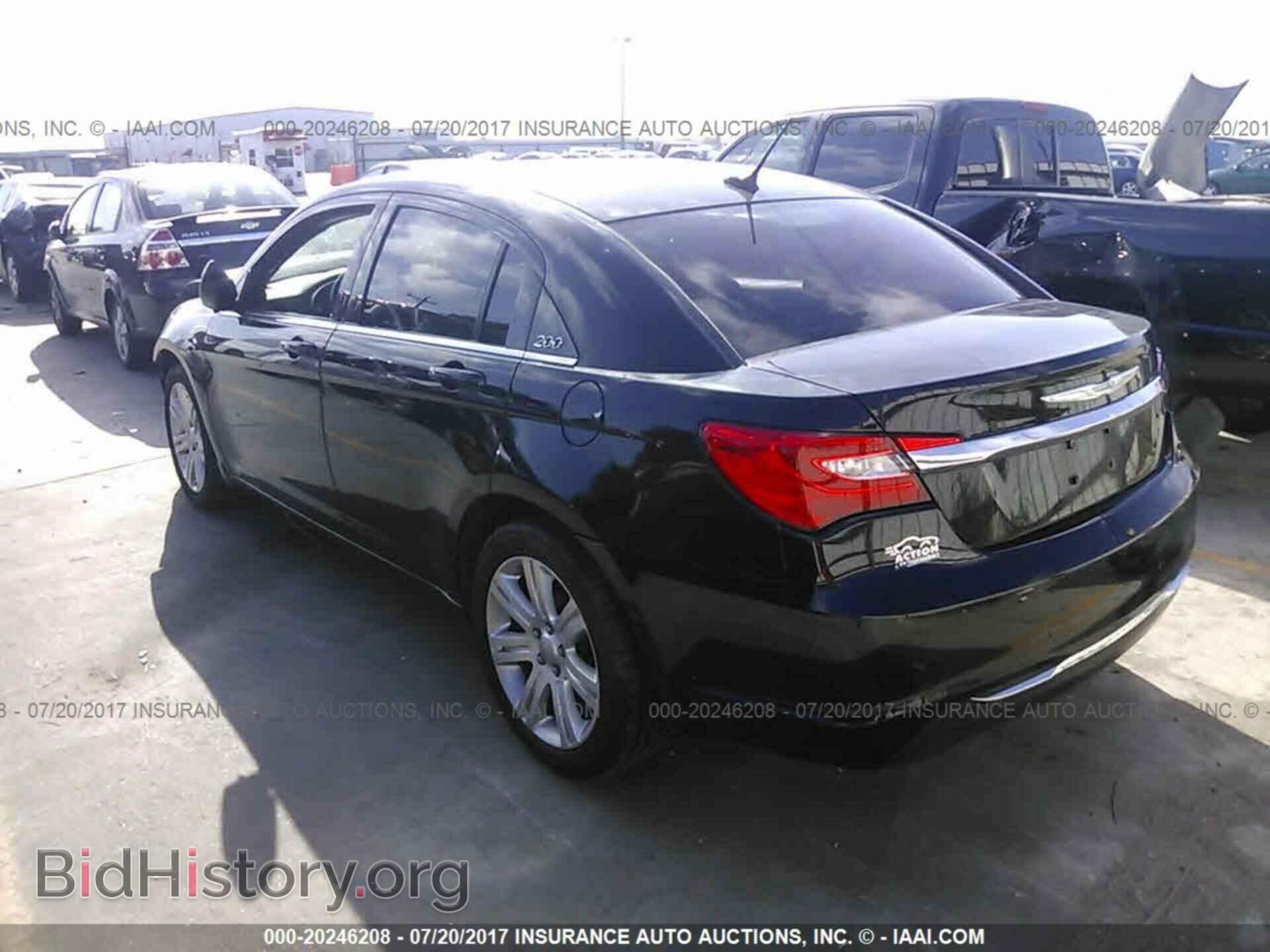 2011 Chrysler 200 - VIN: 1C3BC1FBXBN603577 - Photo 3