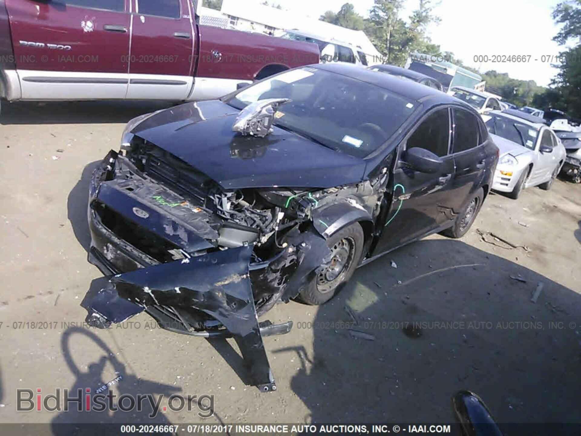 2015 Ford Focus - VIN: 1FADP3E29FL346070 - Photo 2