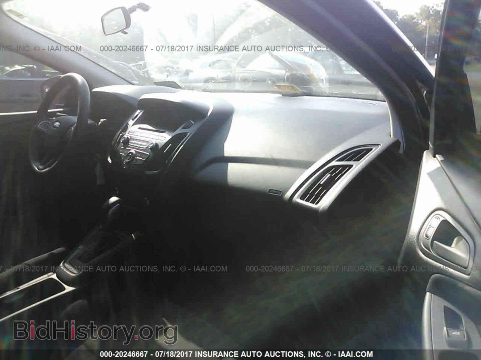 2015 Ford Focus - VIN: 1FADP3E29FL346070 - Photo 5