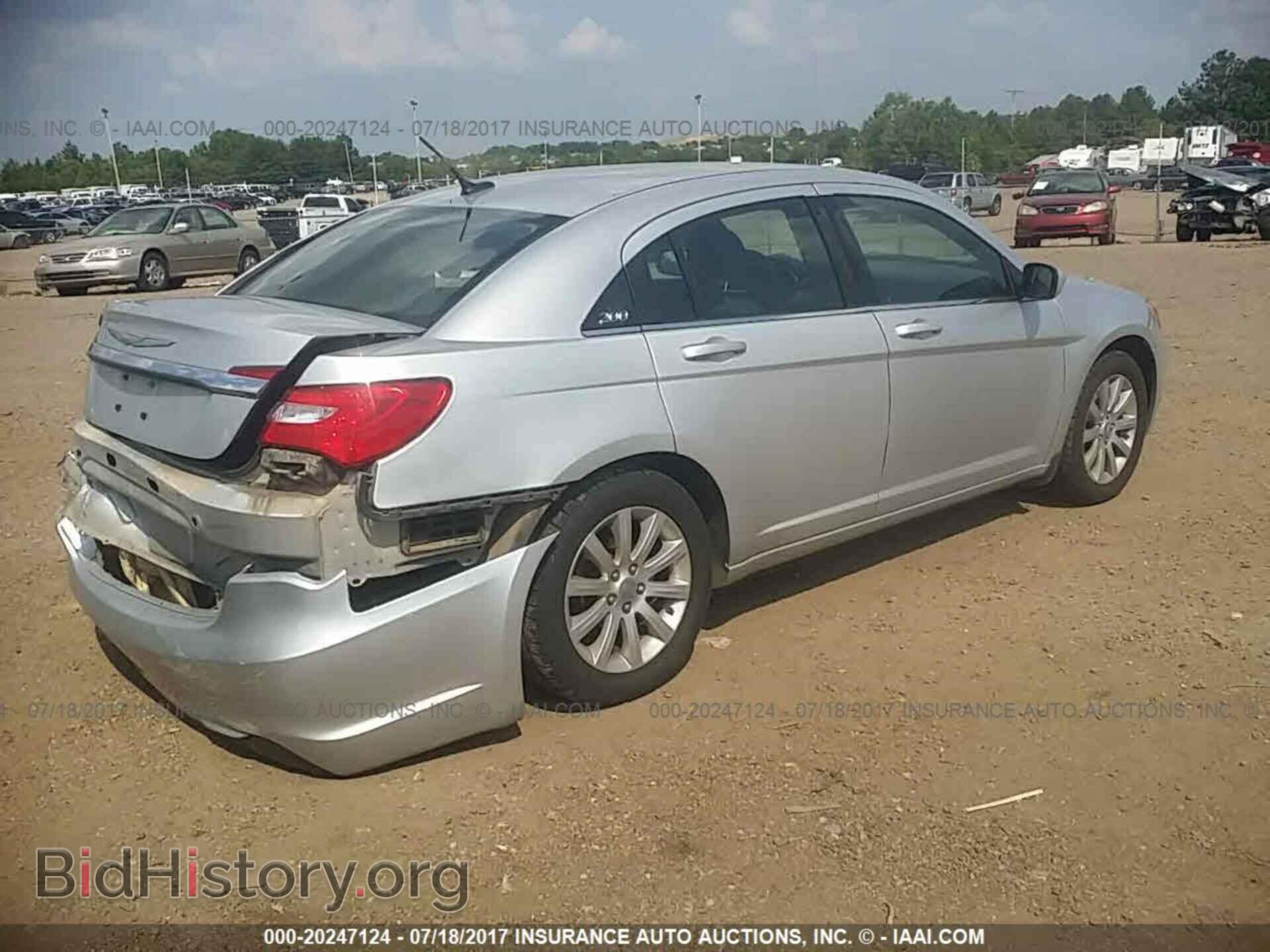 2012 Chrysler 200 - VIN: 1C3CCBAB5CN100512 - Photo 4