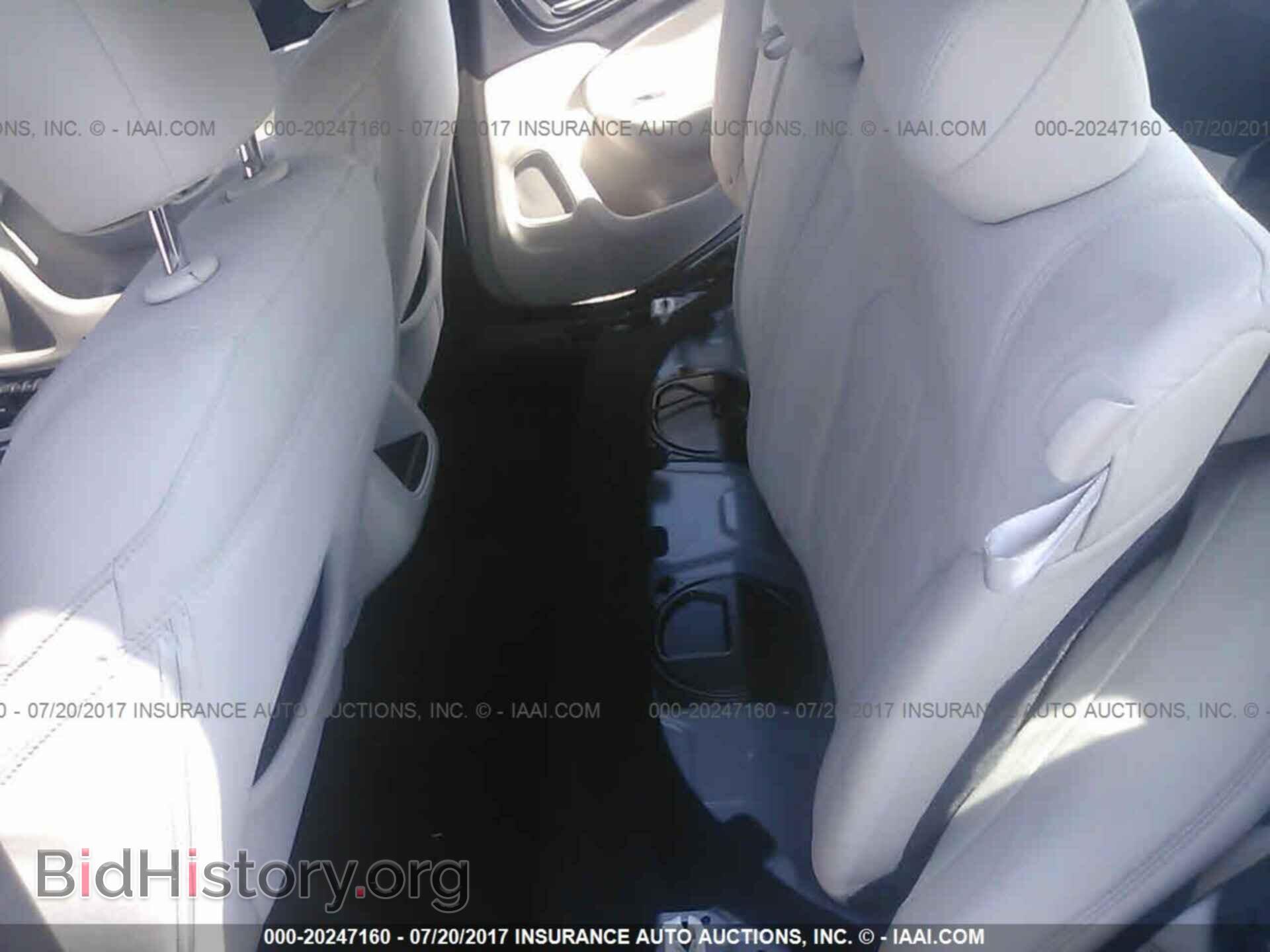2015 Chrysler 200 - VIN: 1C3CCCABXFN615242 - Photo 8