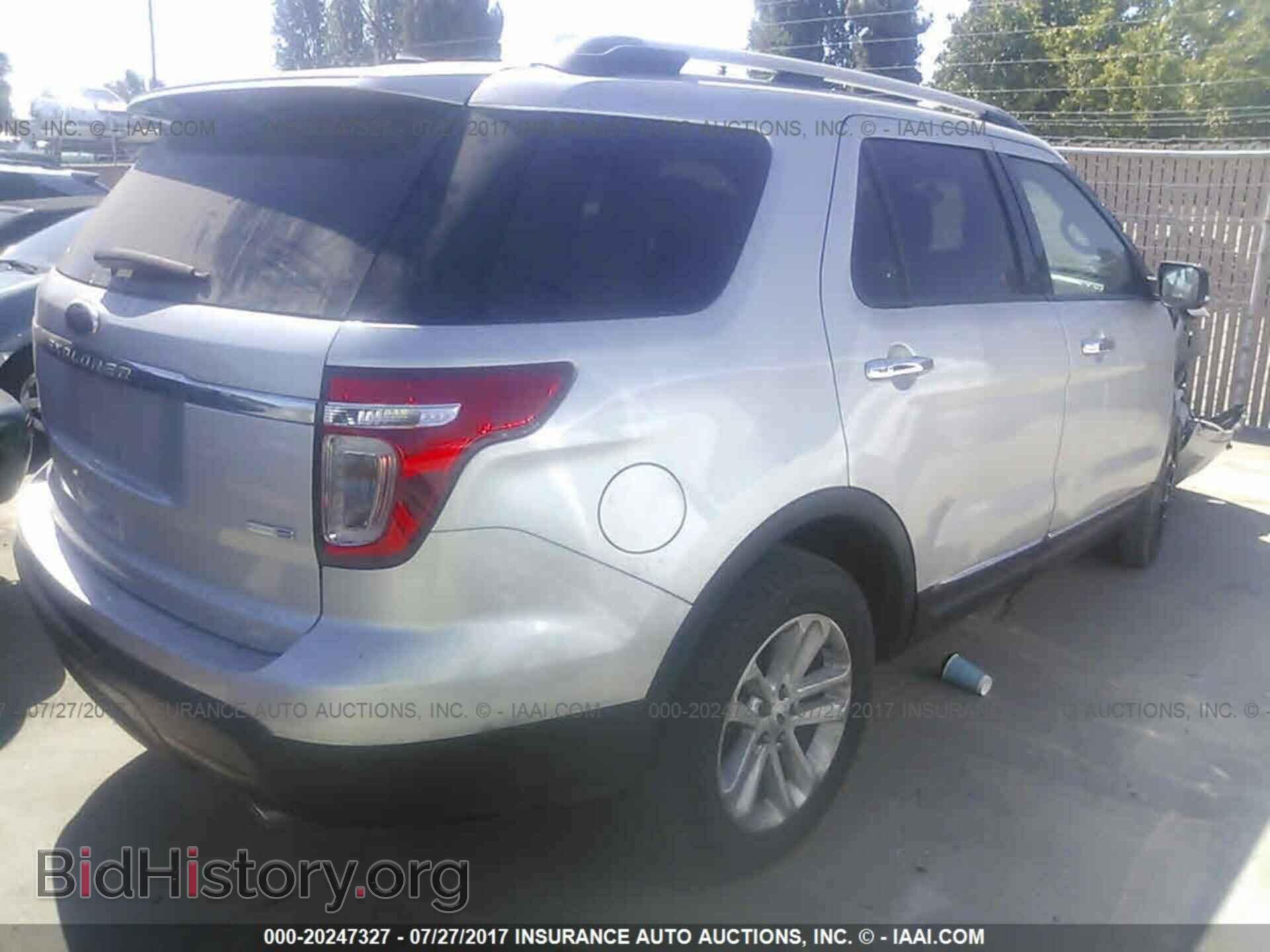 2014 Ford Explorer - VIN: 1FM5K8D83EGB38740 - Photo 4