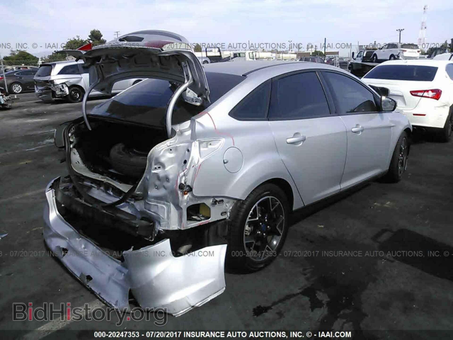2013 Ford Focus - VIN: 1FADP3F22DL107973 - Photo 4