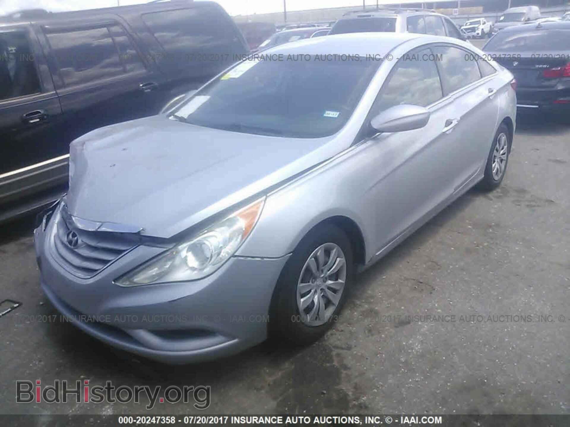2012 Hyundai Sonata - VIN: 5NPEB4AC7CH333139 - Photo 2