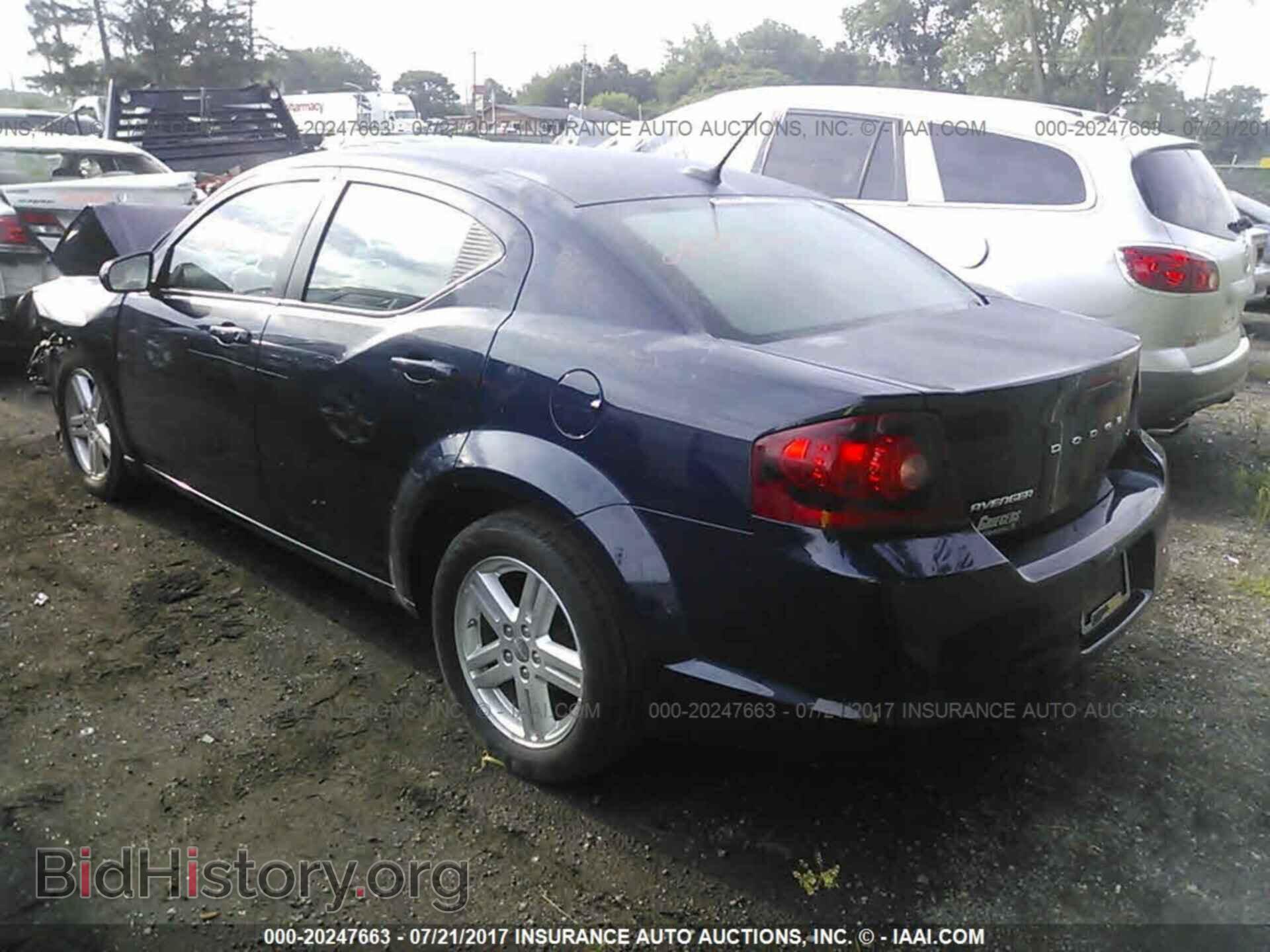 2014 Dodge Avenger - VIN: 1C3CDZCB0EN121001 - Photo 3