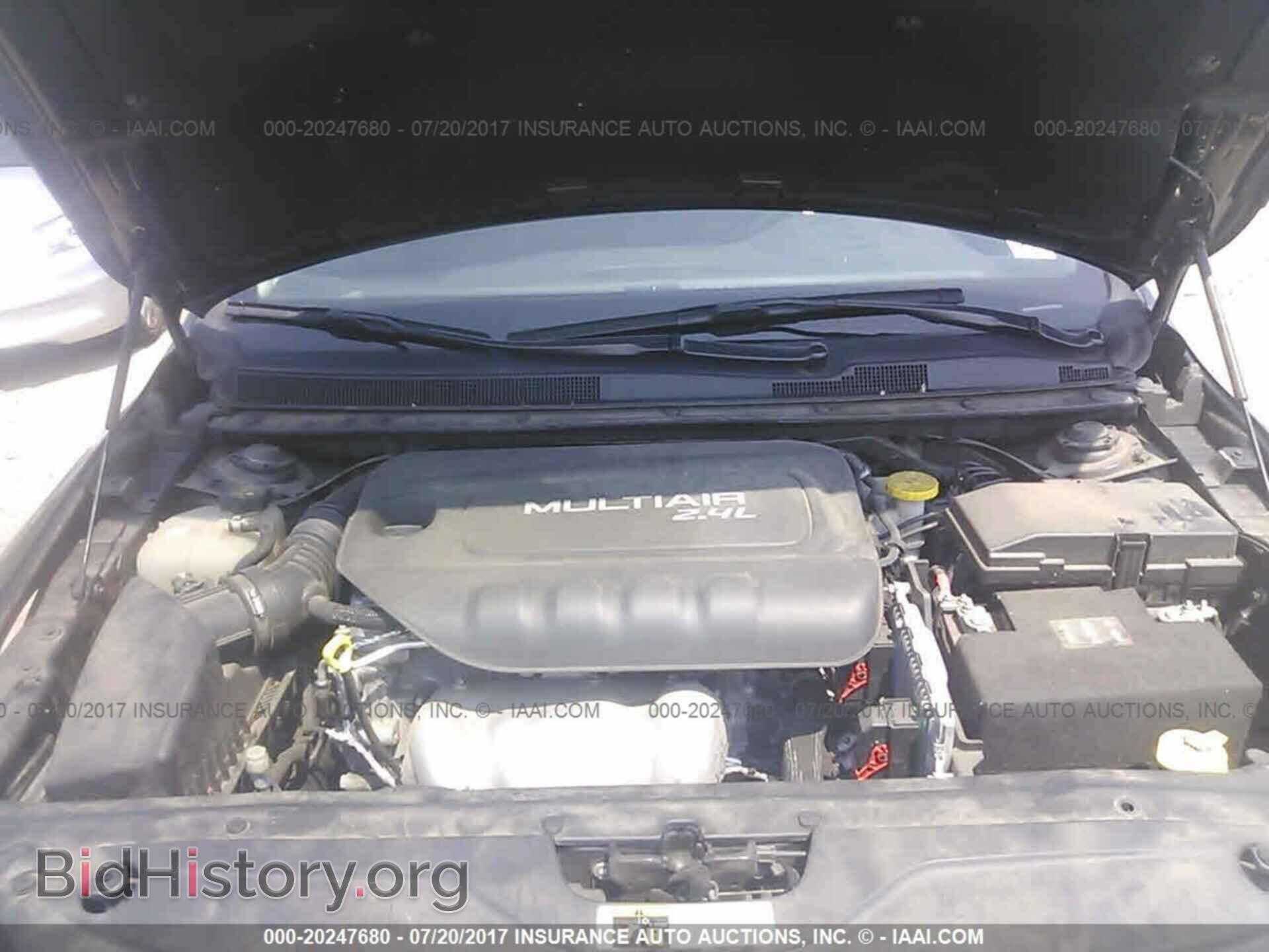 2015 Chrysler 200 - VIN: 1C3CCCAB3FN612358 - Фото 10