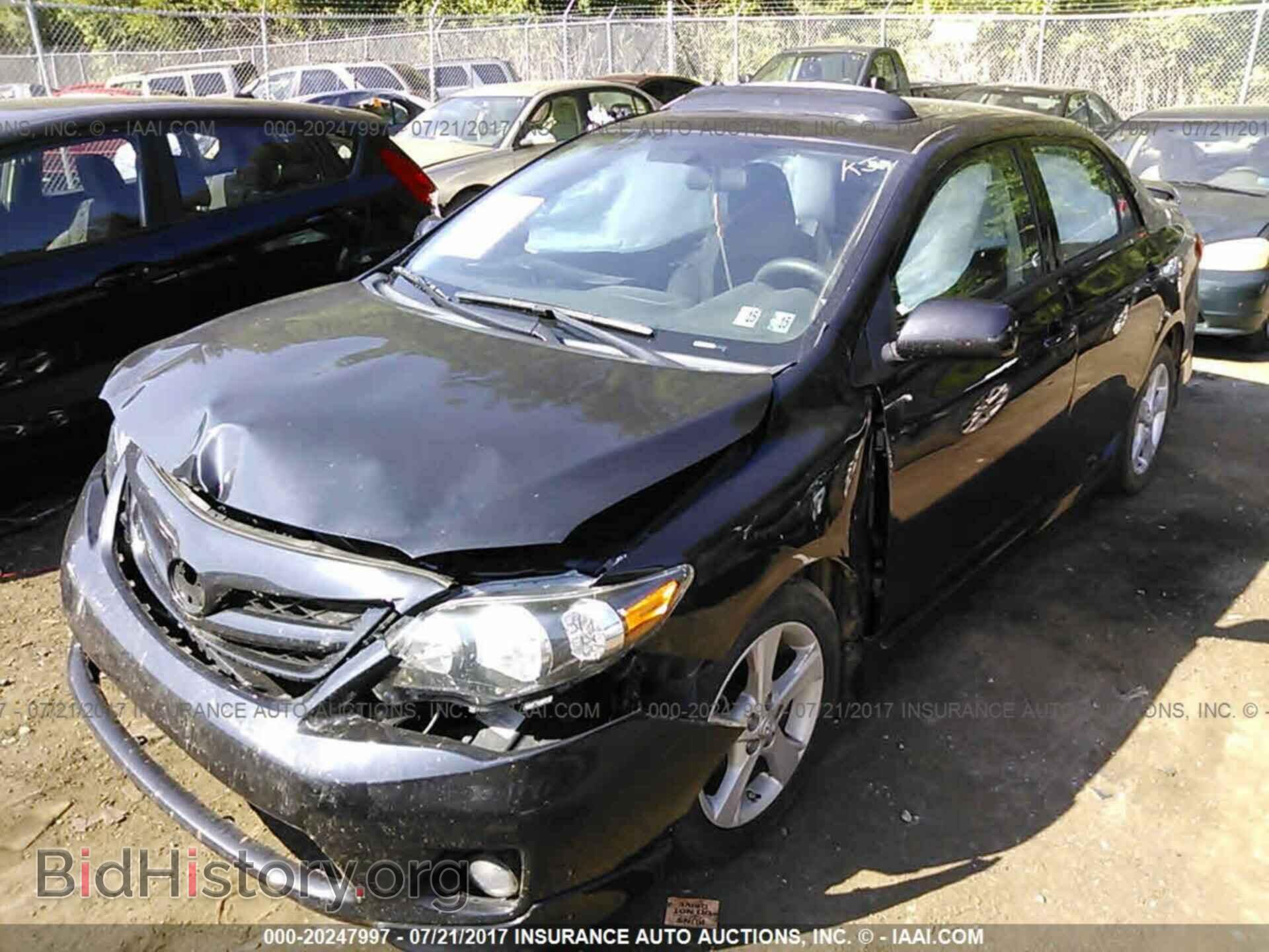2011 Toyota Corolla - VIN: 2T1BU4EE2BC643063 - Photo 2