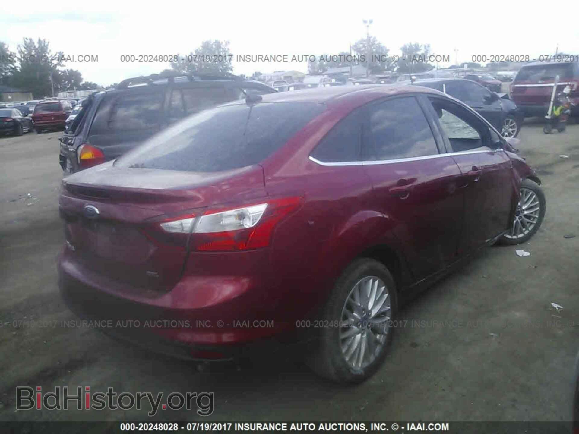 2012 Ford Focus - VIN: 1FAHP3H20CL249560 - Photo 4