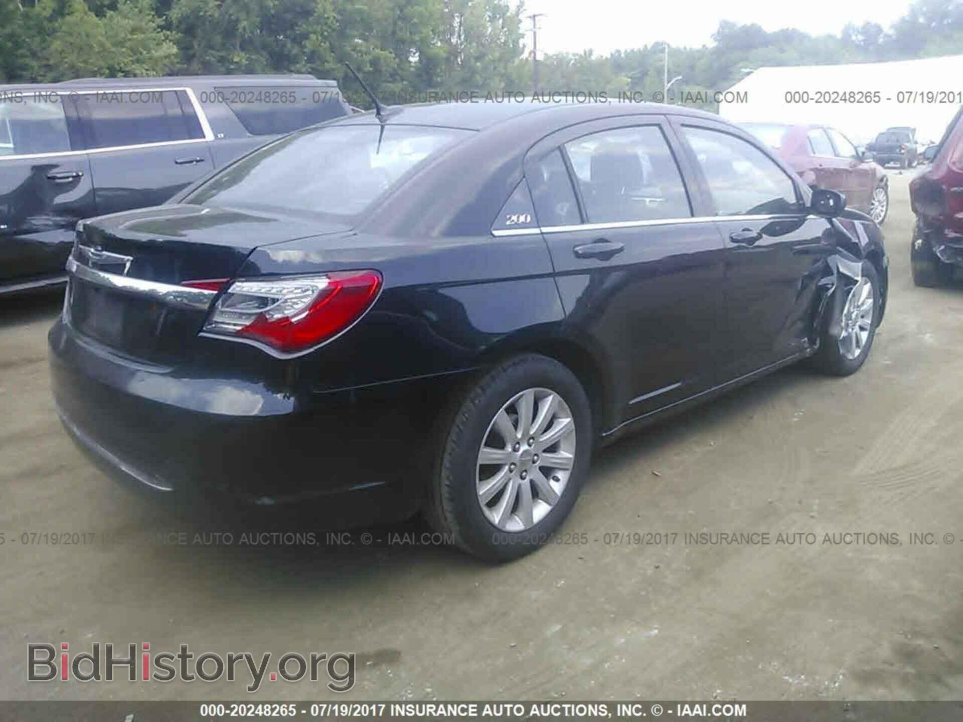 2014 Chrysler 200 - VIN: 1C3CCBBG1EN106417 - Фото 4