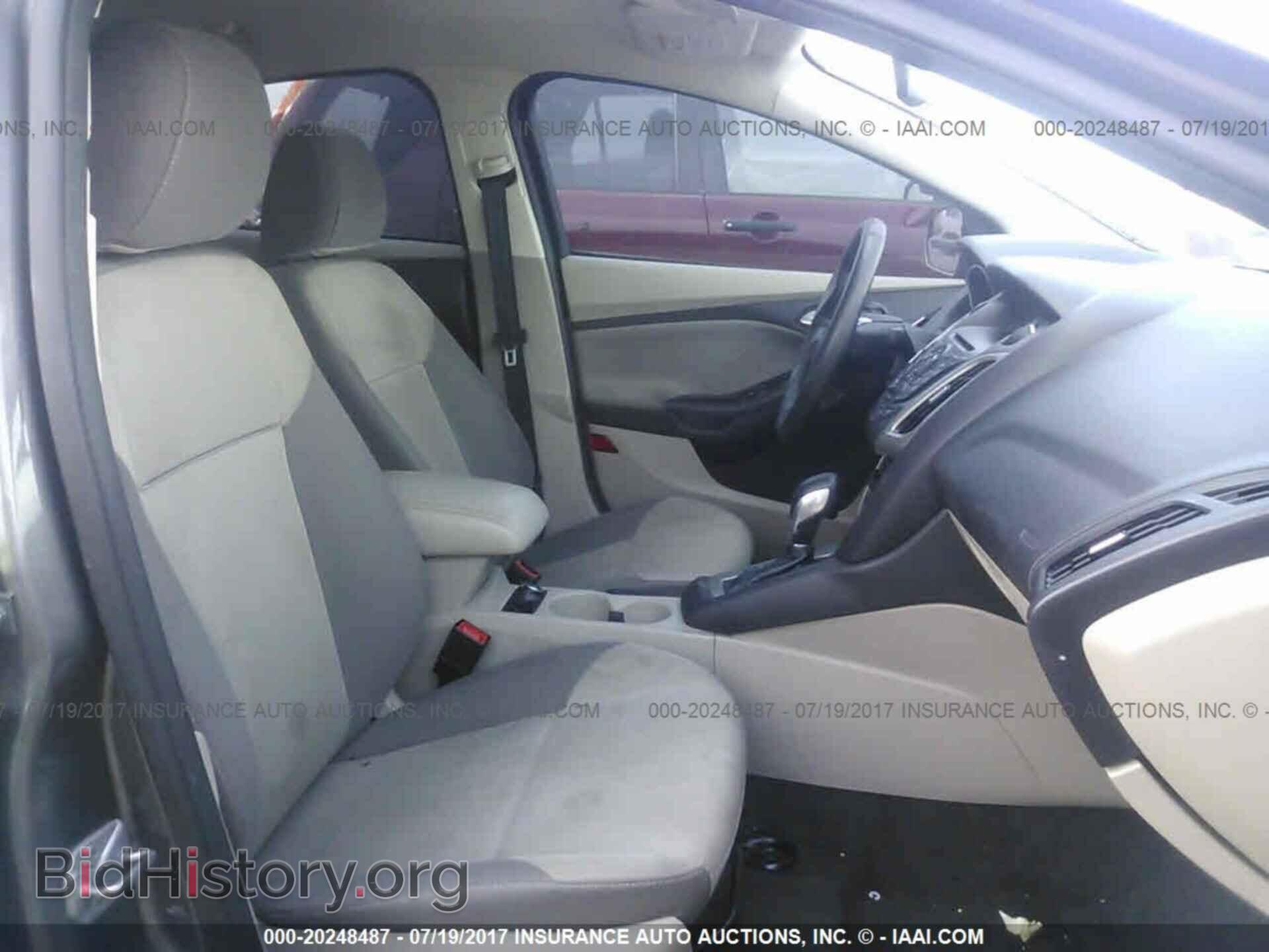 2014 Ford Focus - VIN: 1FADP3F22EL162537 - Photo 5