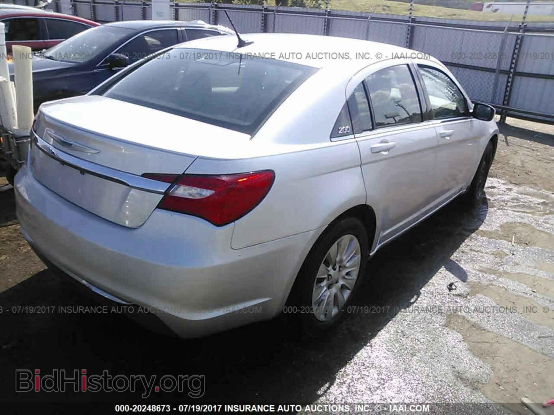 2012 Chrysler 200 - VIN: 1C3CCBAB4CN163827 - Фото 4