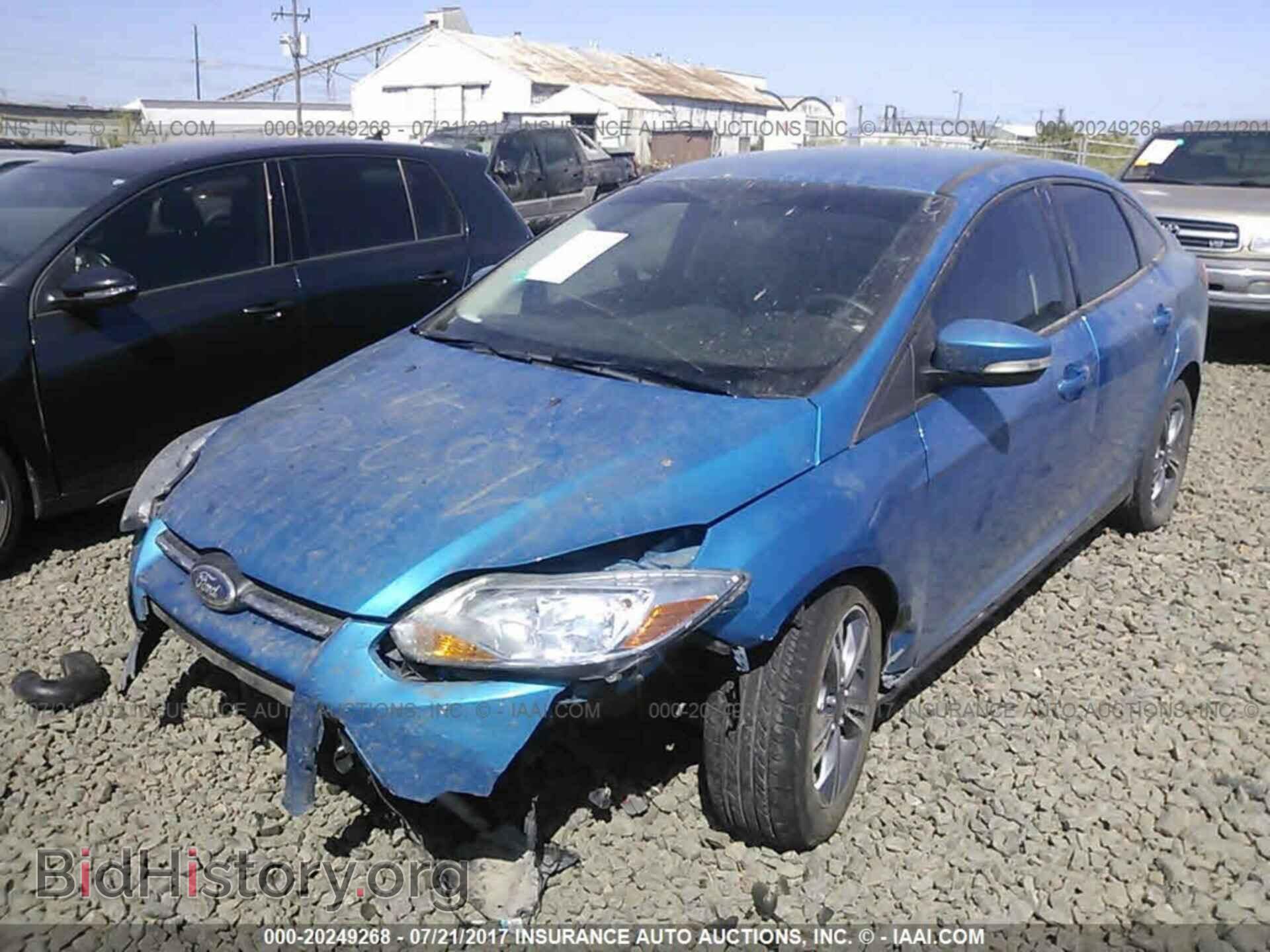 2014 Ford Focus - VIN: 1FADP3F25EL461987 - Photo 2