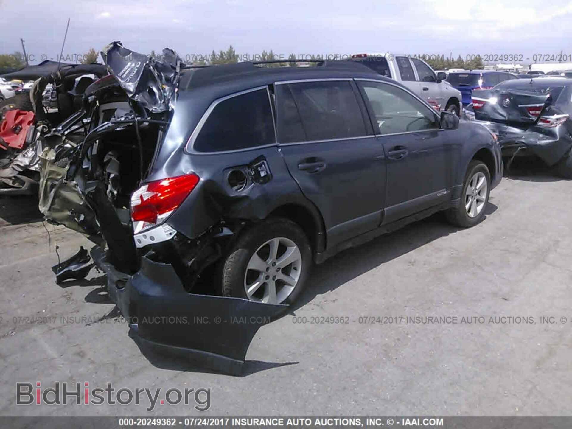 2014 Subaru Outback - VIN: 4S4BRGBC5E3298190 - Фото 4