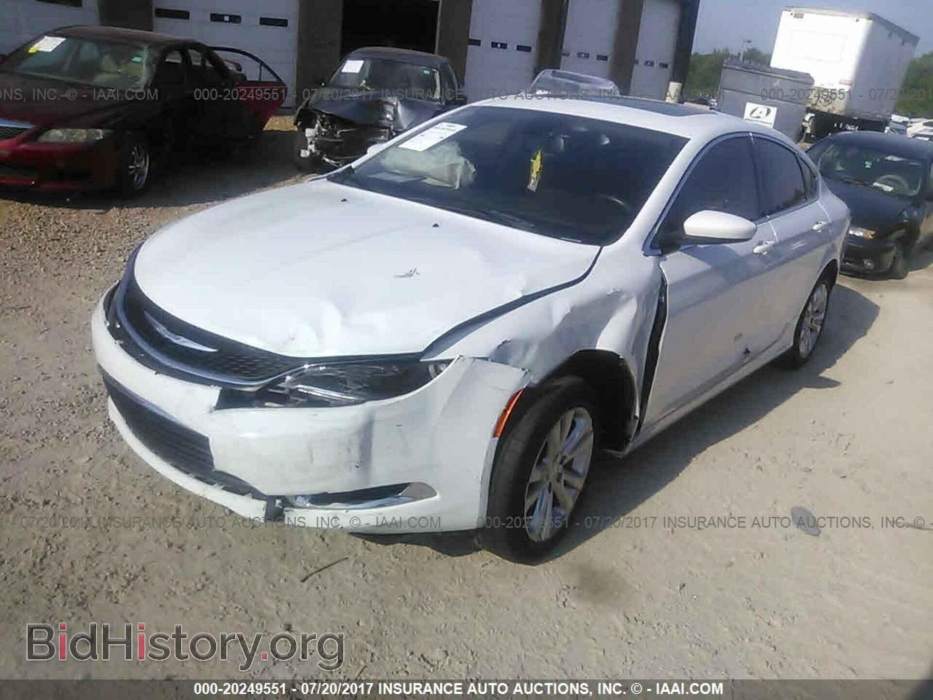 2015 Chrysler 200 - VIN: 1C3CCCAB3FN632593 - Фото 2