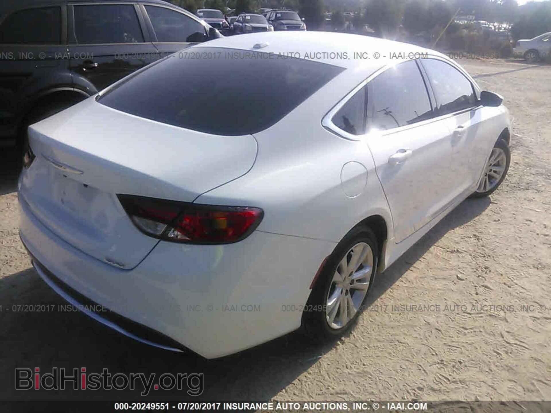 2015 Chrysler 200 - VIN: 1C3CCCAB3FN632593 - Фото 4