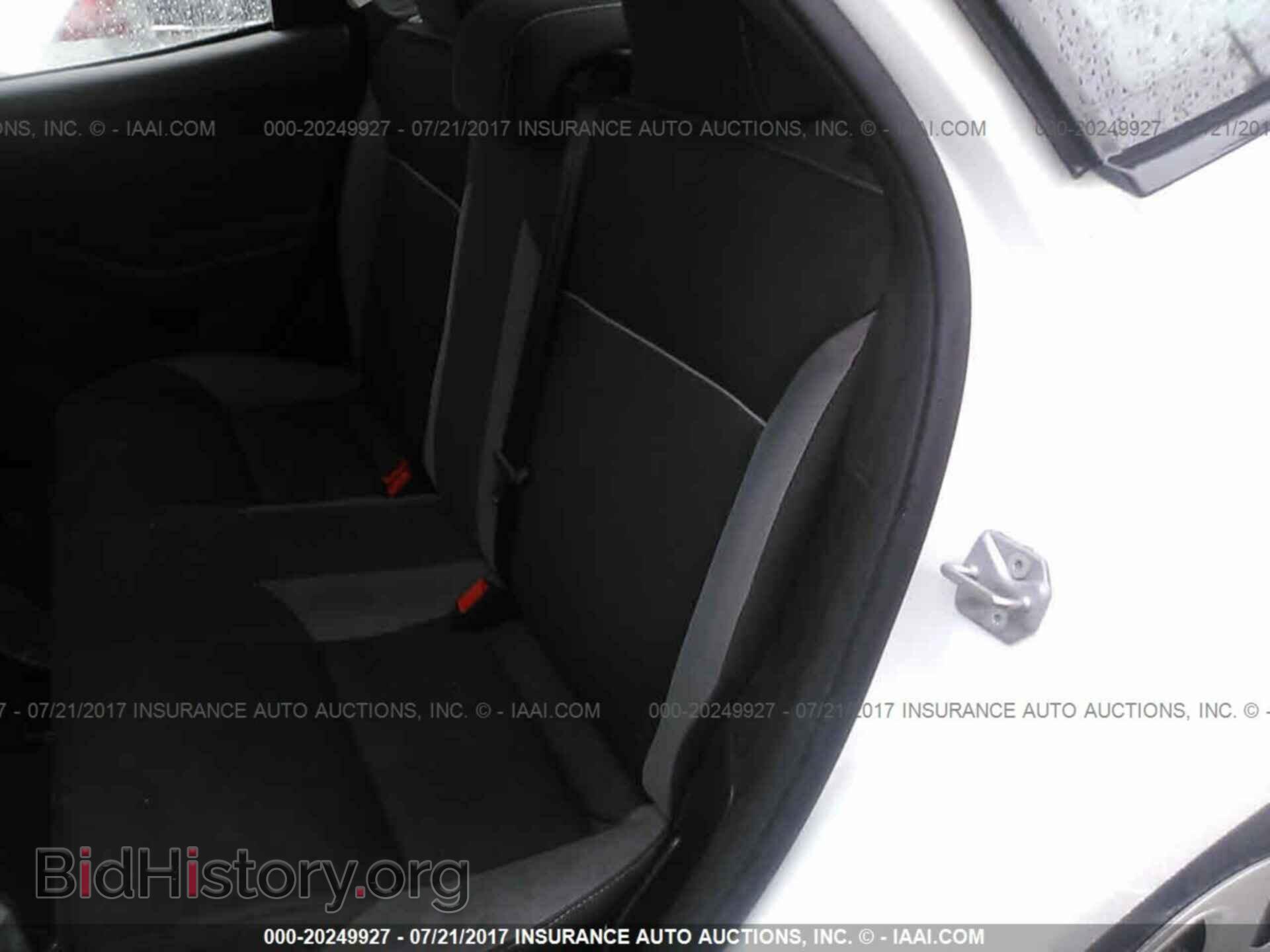 2014 Ford Focus - VIN: 1FADP3E21EL153233 - Photo 8