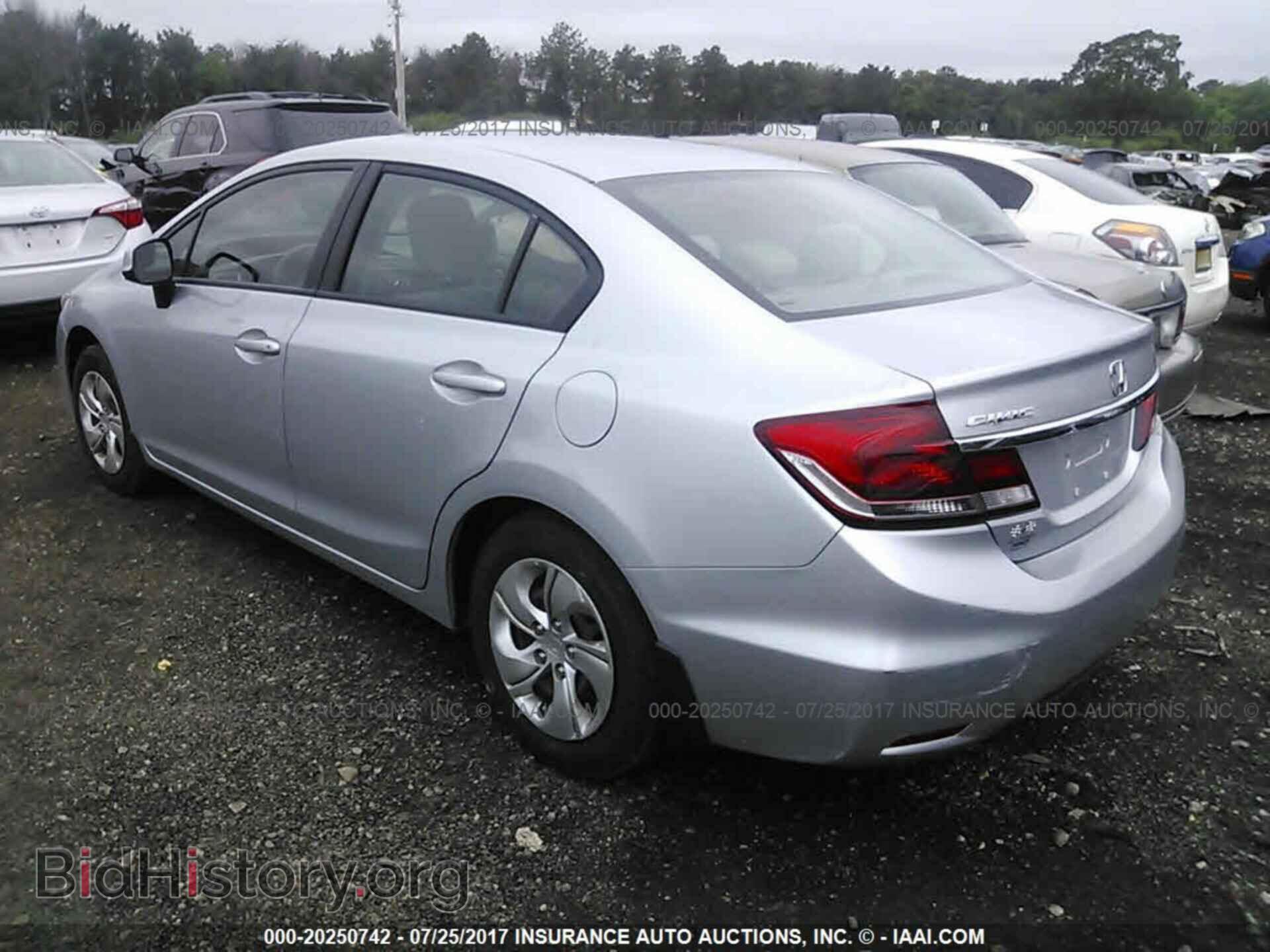 2013 Honda Civic - VIN: 2HGFB2F54DH562506 - Photo 3