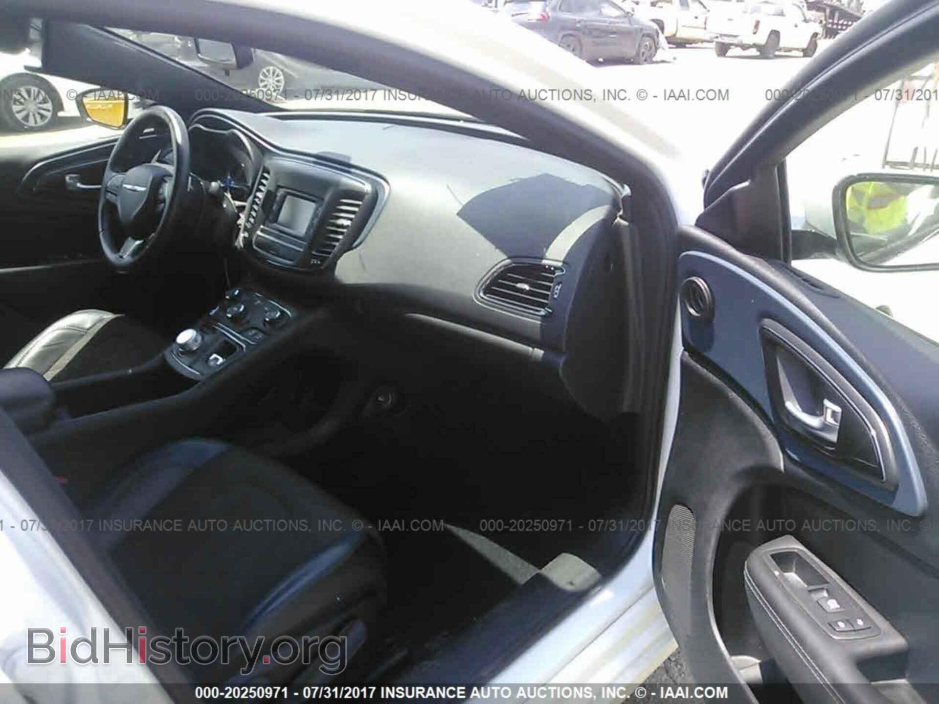 2015 Chrysler 200 - VIN: 1C3CCCBB3FN711972 - Photo 5