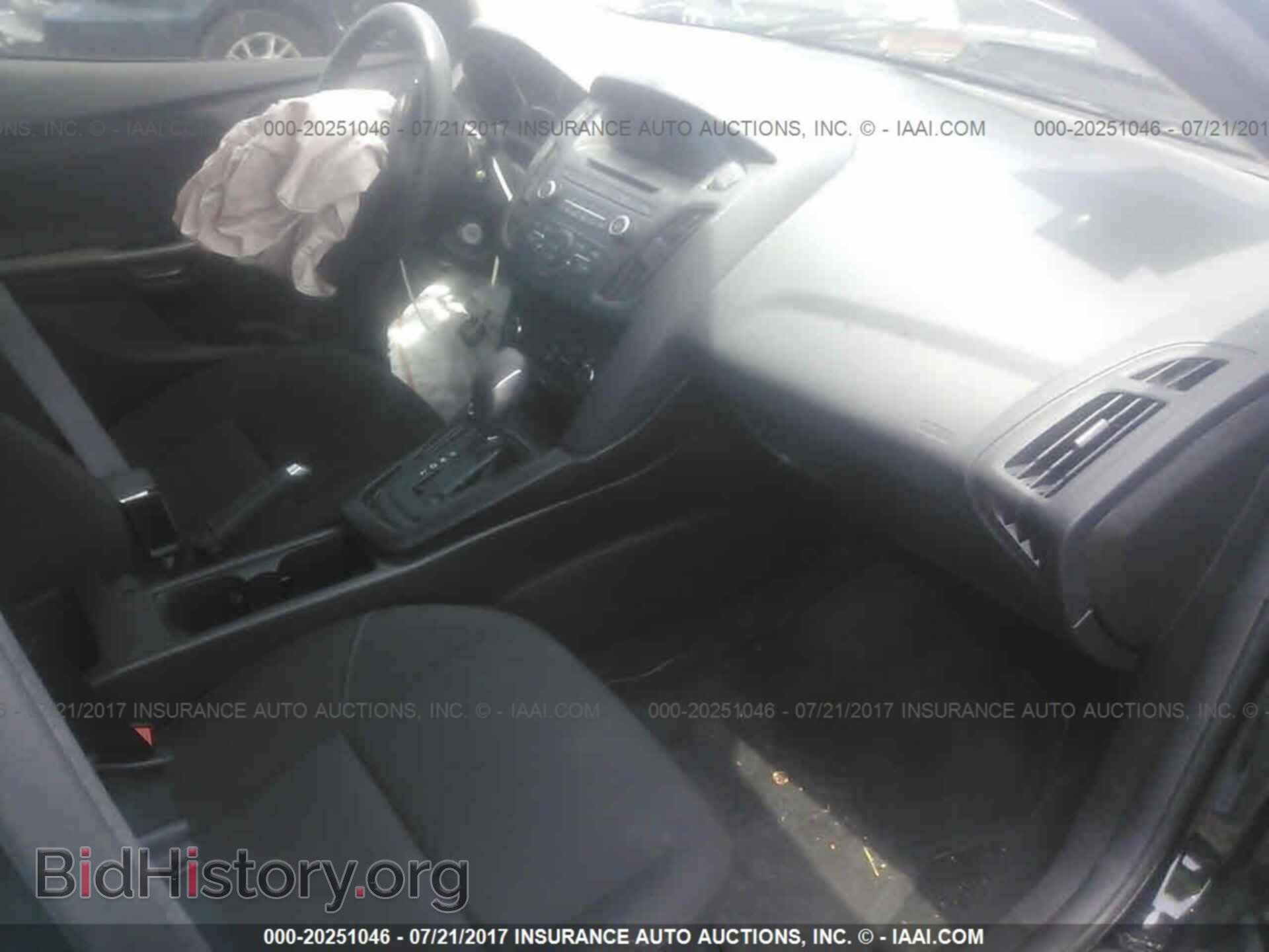 2017 Ford Focus - VIN: 1FADP3E23HL256691 - Фото 5