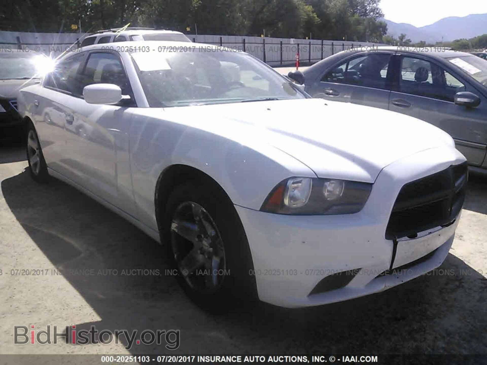 Фотография 2C3CDXAT6DH610459 - Dodge Charger 2013