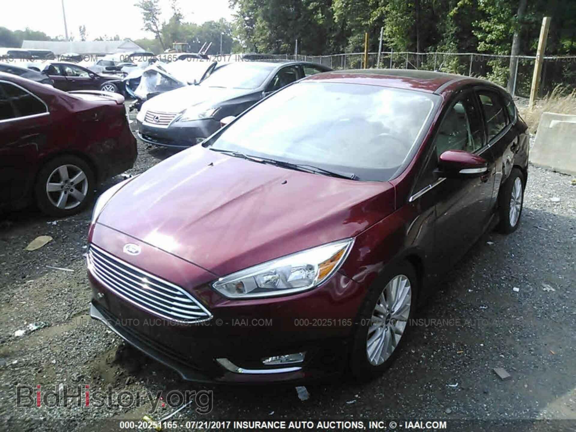 2015 Ford Focus - VIN: 1FADP3N24FL215998 - Photo 2