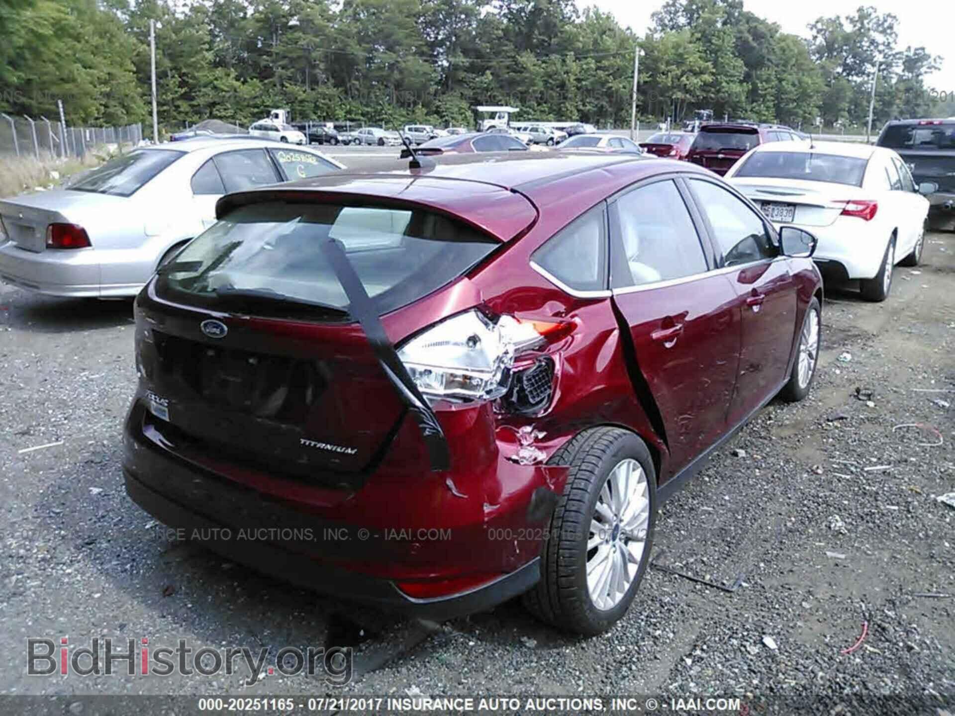 2015 Ford Focus - VIN: 1FADP3N24FL215998 - Photo 4