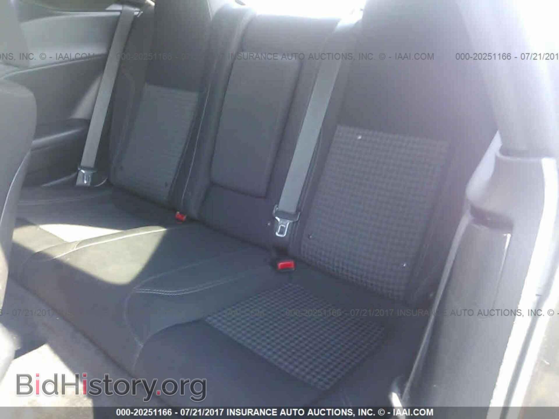 2015 Dodge Challenger - VIN: 2C3CDZAG1FH811056 - Photo 8