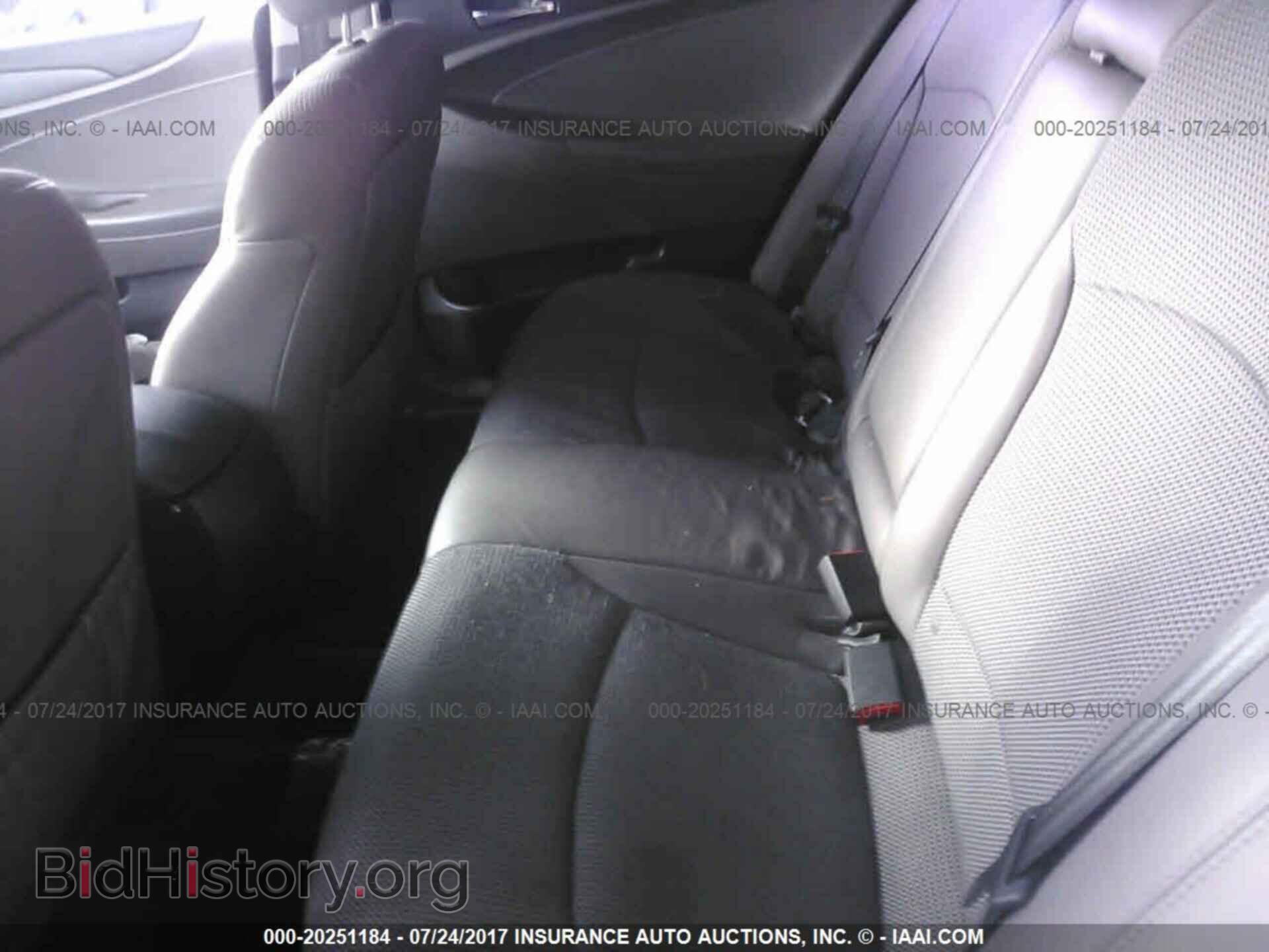 2012 Hyundai Sonata - VIN: 5NPEC4AC8CH447700 - Фото 8