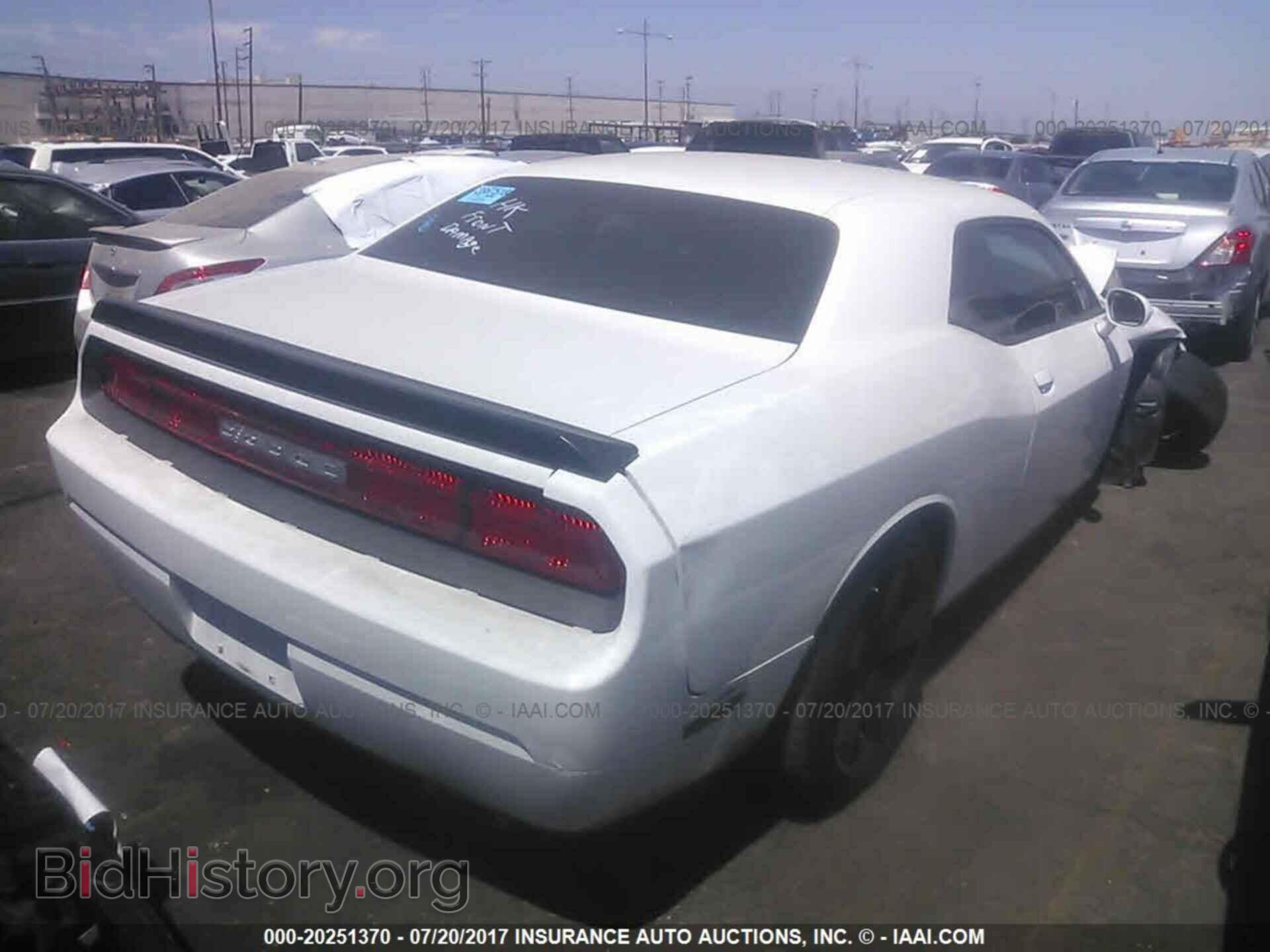2013 Dodge Challenger - VIN: 2C3CDYAG3DH578952 - Photo 4