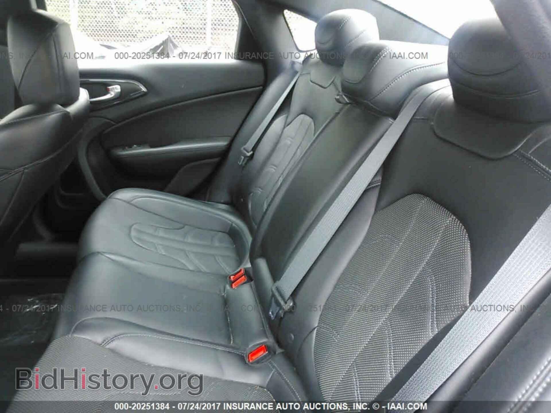 2015 Chrysler 200 - VIN: 1C3CCCDG7FN648447 - Photo 8