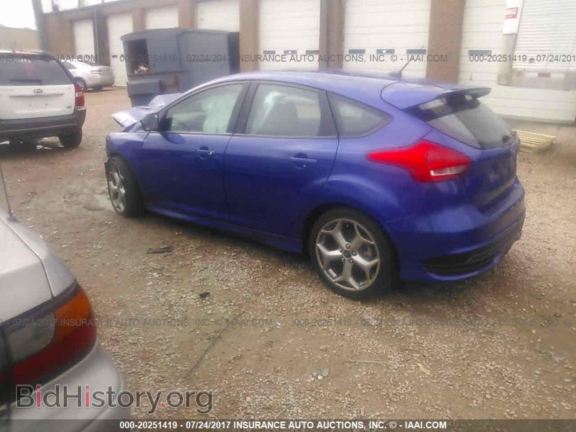 2015 Ford Focus - VIN: 1FADP3L97FL353776 - Photo 3