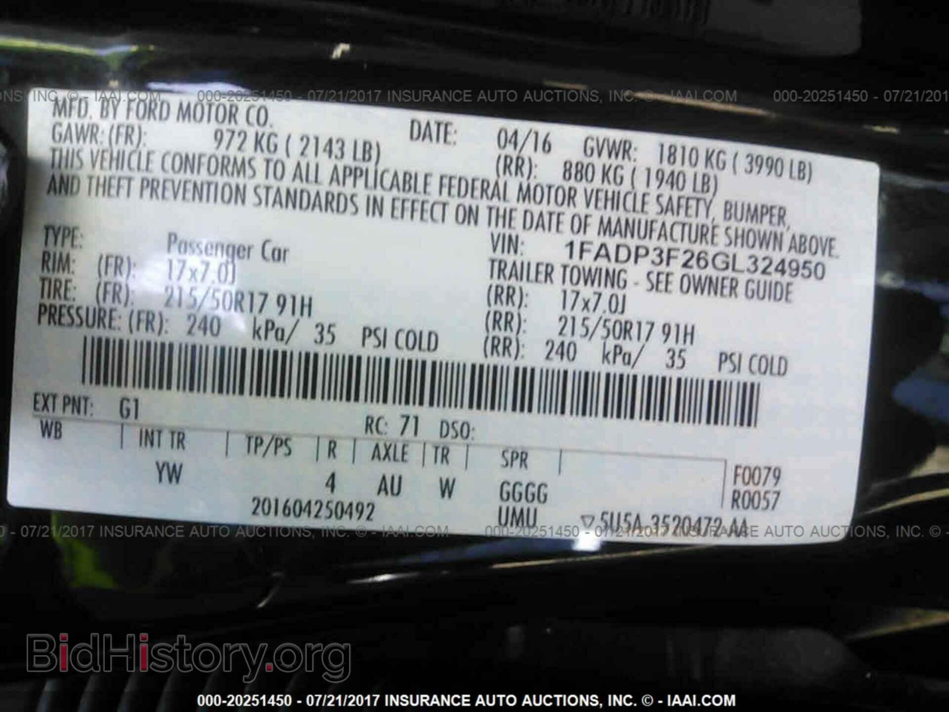 2016 Ford Focus - VIN: 1FADP3F26GL324950 - Photo 9