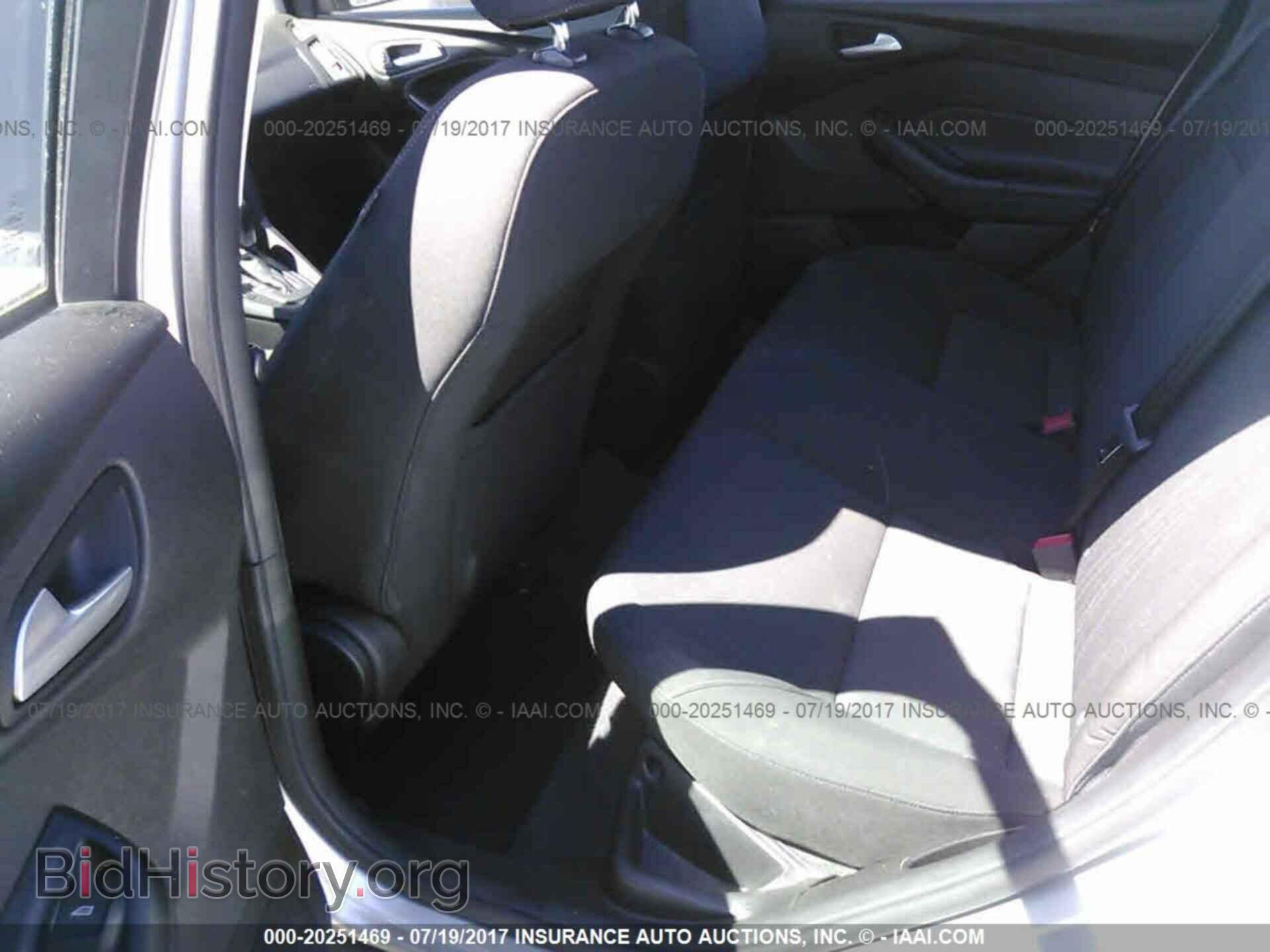 2015 Ford Focus - VIN: 1FADP3F2XFL282717 - Photo 8