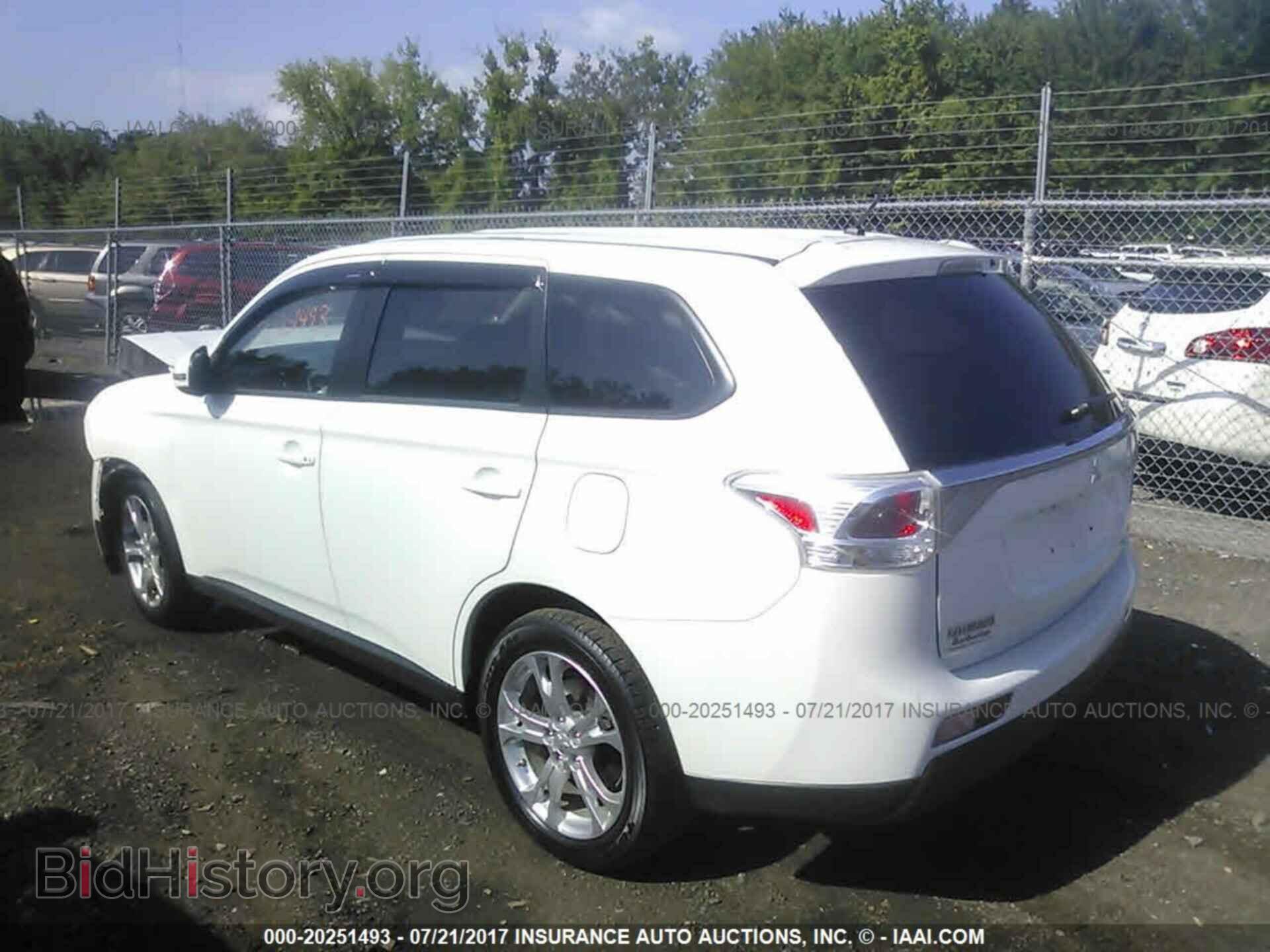 2014 Mitsubishi Outlander - VIN: JA4AZ3A31EZ003619 - Фото 3