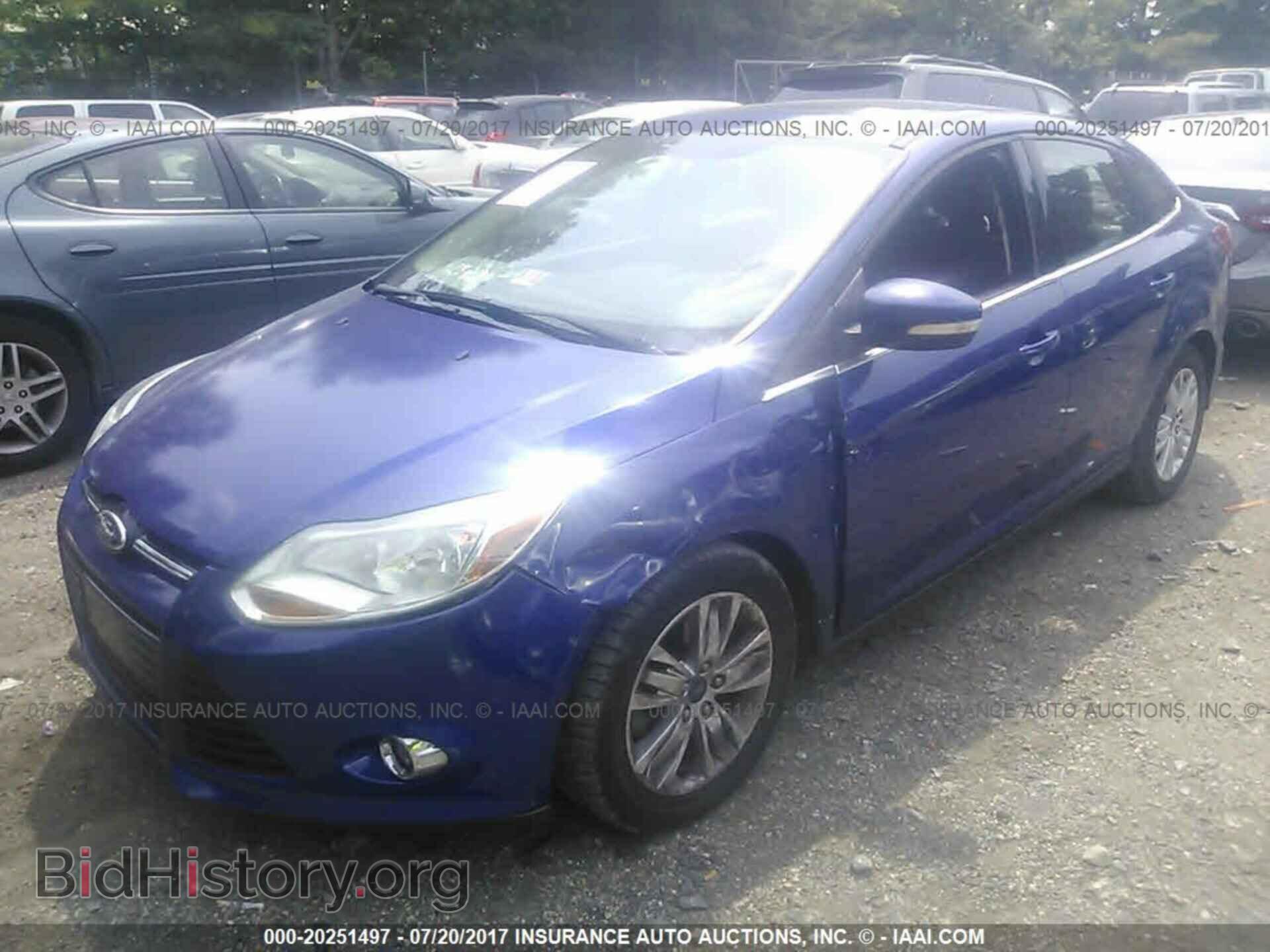 2012 Ford Focus - VIN: 1FAHP3H28CL357196 - Фото 2