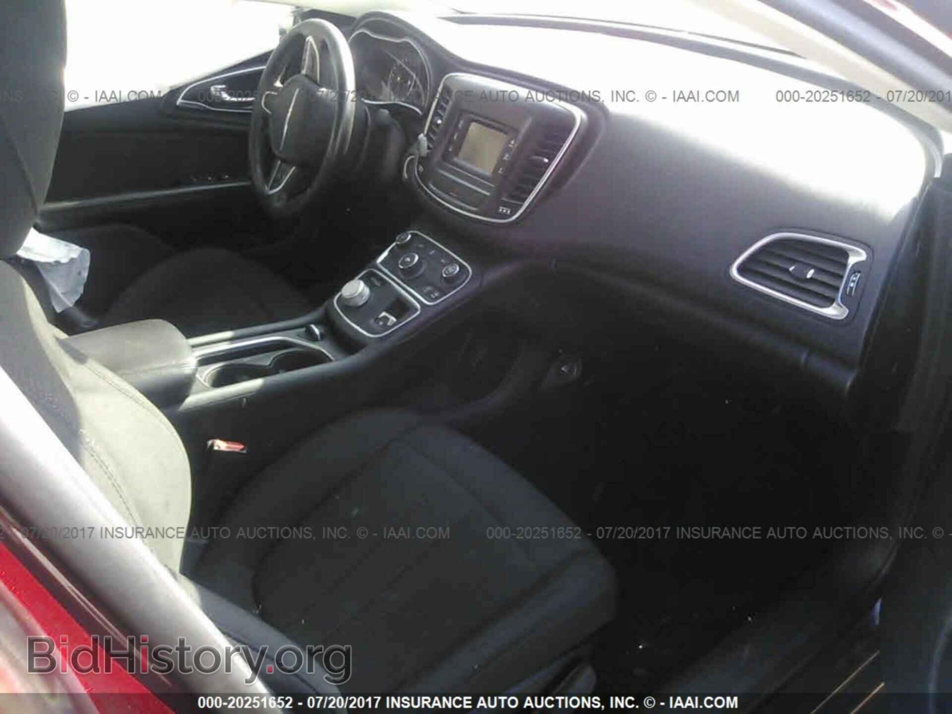 2015 Chrysler 200 - VIN: 1C3CCCAB2FN587159 - Photo 5
